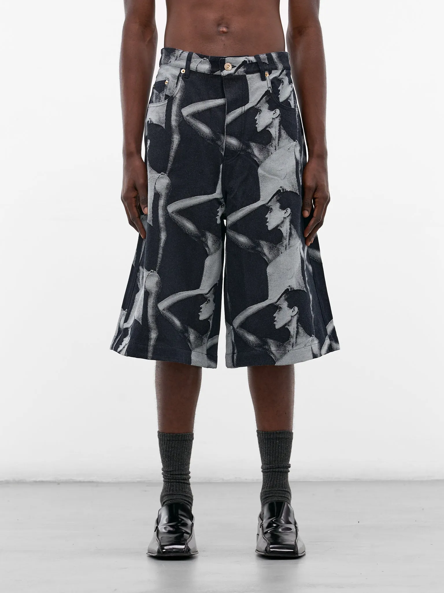 Indigo Jet Denim Baggy Shorts (UA25DE01-CO02-504-INDIGO) sold by lorenzo