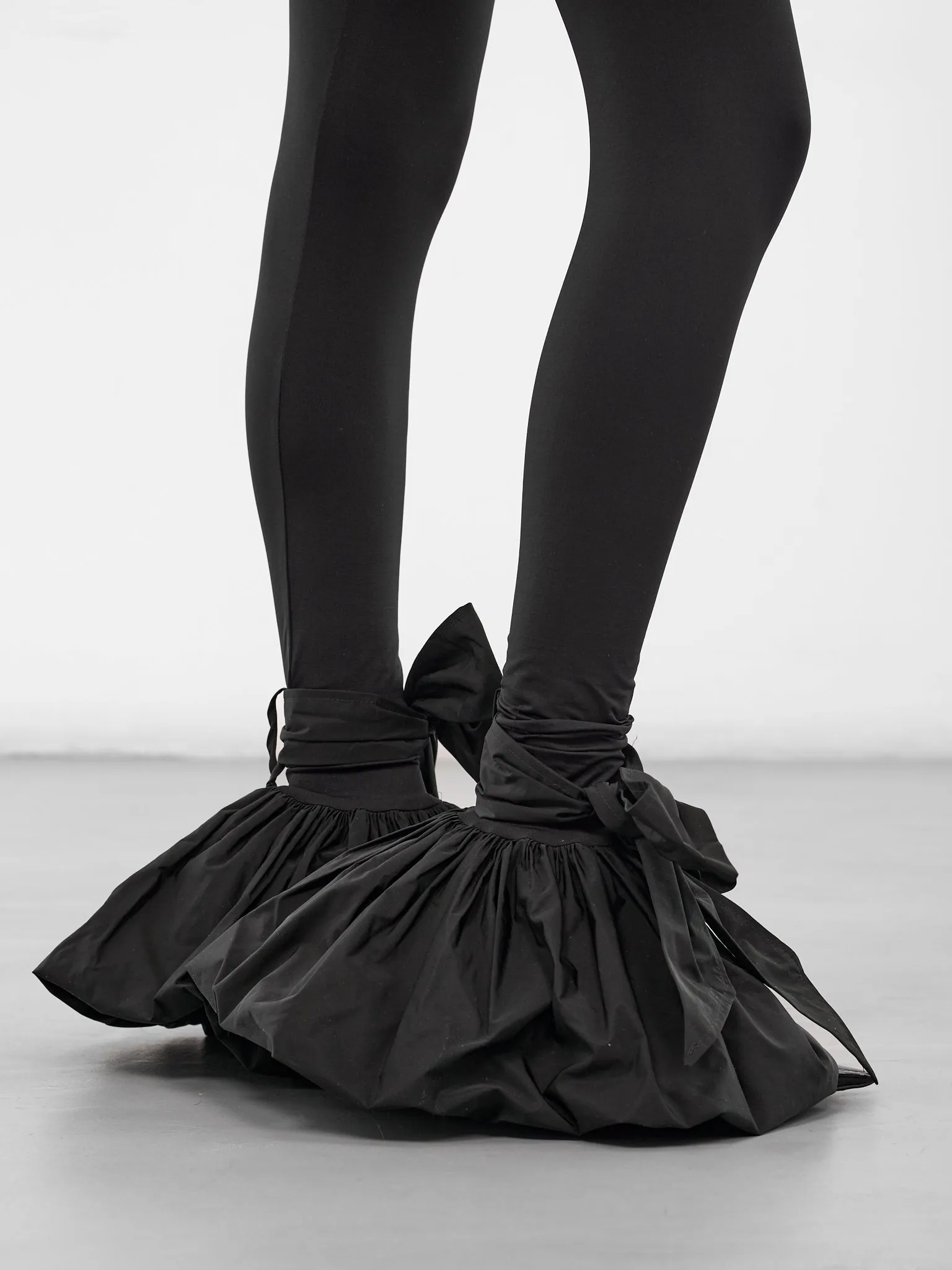 Black Nylon Flared Bow Leggings (VAQ10P101-BLACK) sold by lorenzo product image thumbnail 5