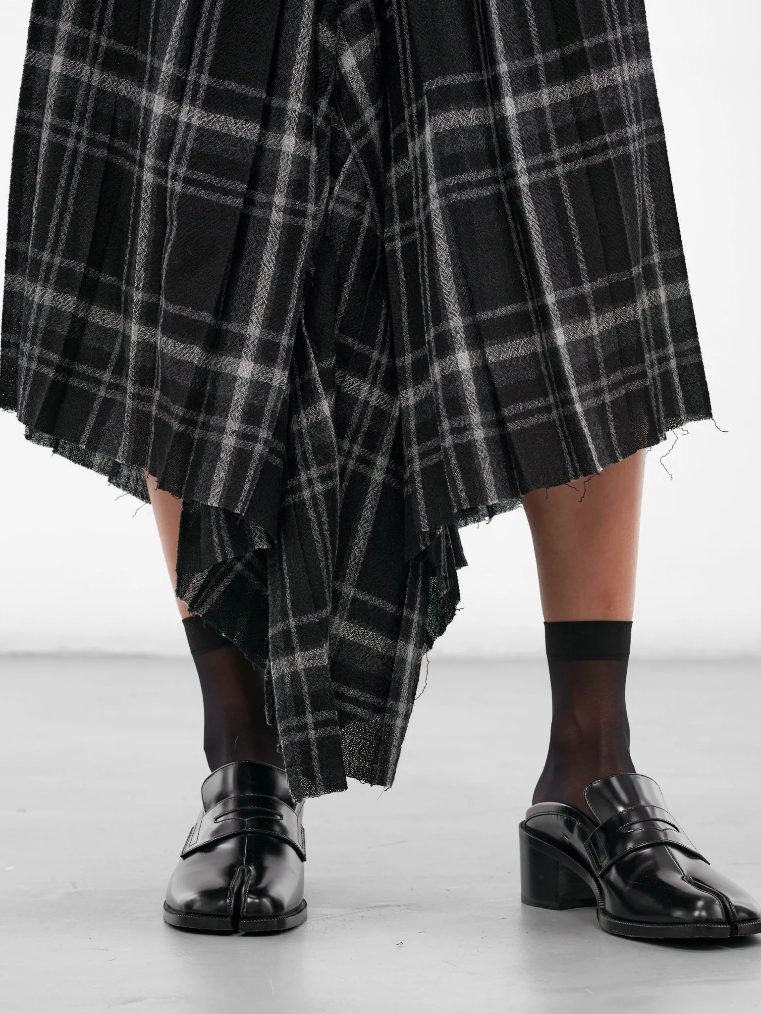 Black Tartan Baggy Trousers (LL-P04-122-BLACK) sold by lorenzo product image thumbnail 5