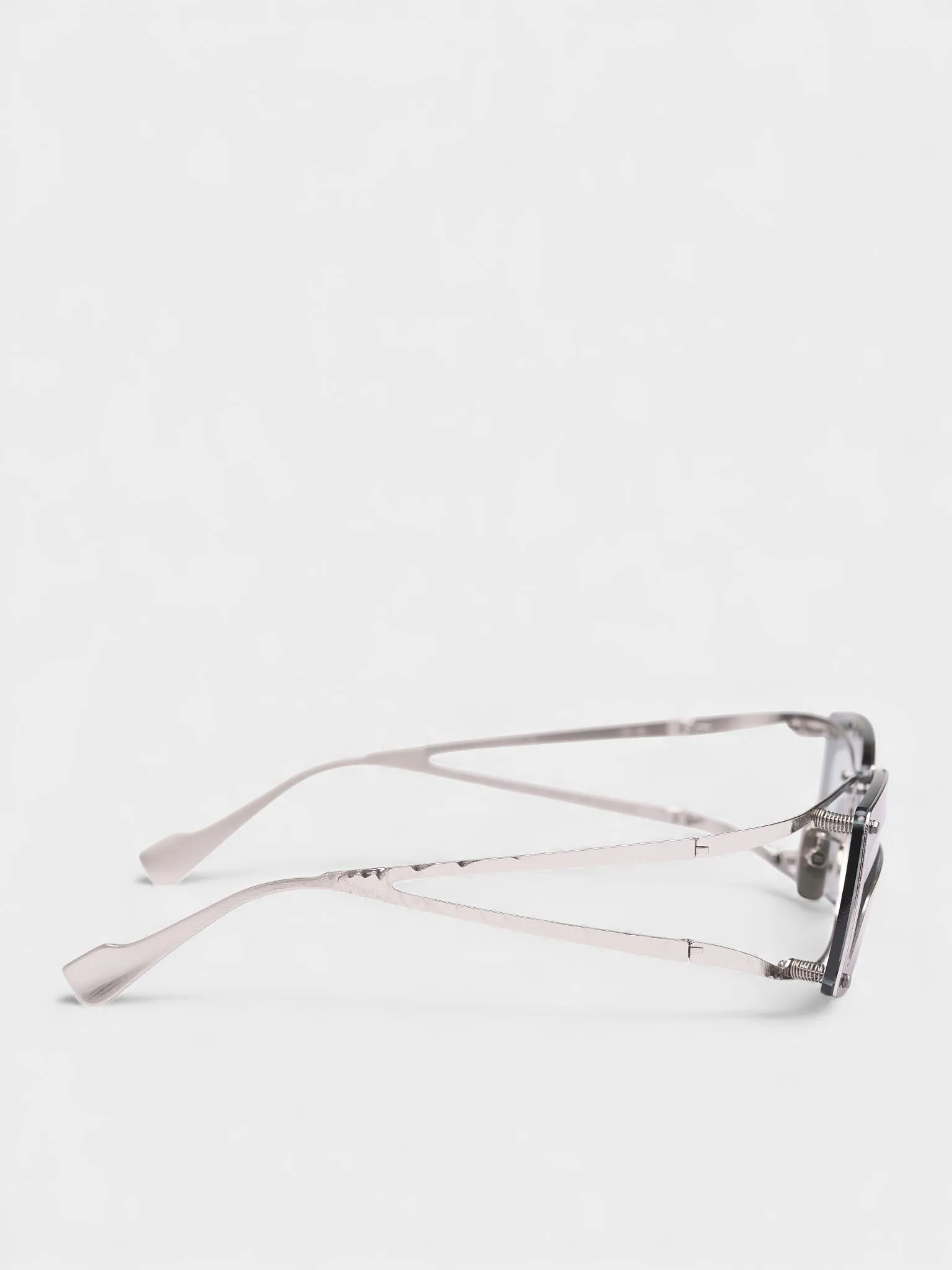 Metal Covered Cut-Out Rectangular Sunglasses (KRAI50SI0000004E-GREEN) sold by lorenzo product image thumbnail 2