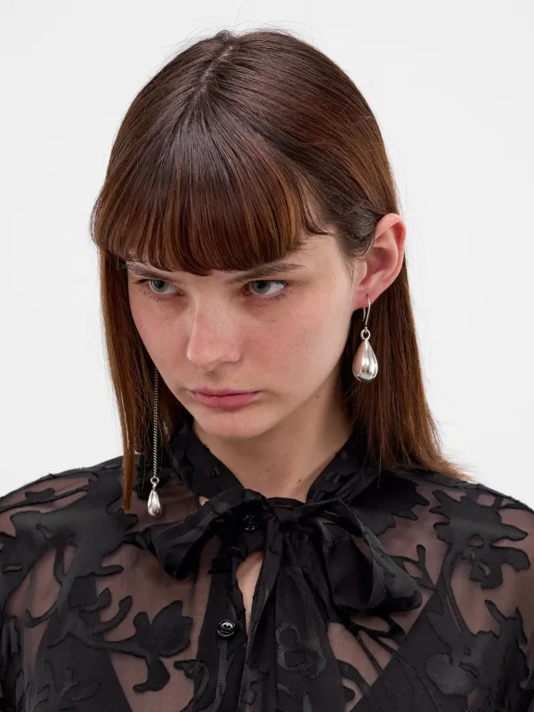 Judith Asymmetric Pearl & Chain Earrings (B0012680-JW020-ANTIQUE-SILVER) made by Ann Demeulemeester