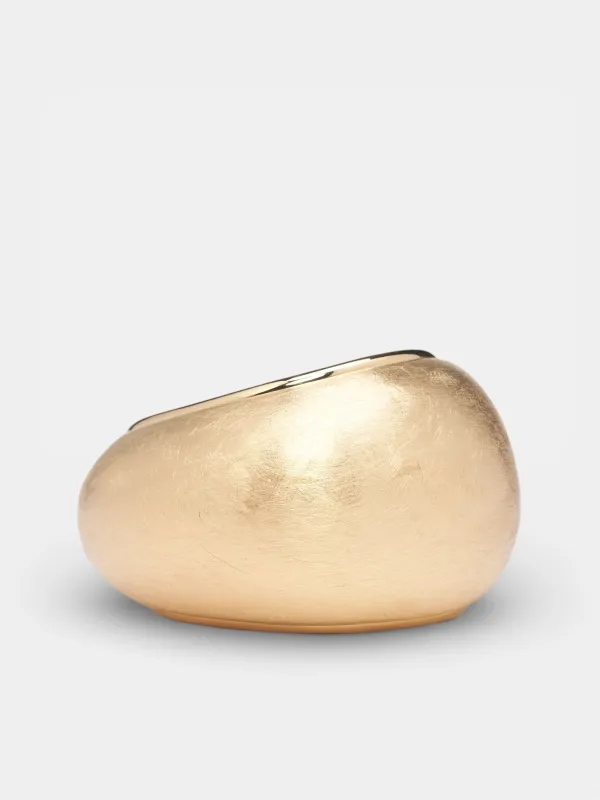 Gold Copper 'Raisin' Cuff Bracelet (JWW00789AMMC001-GOLD-WHITE) made by Jacquemus