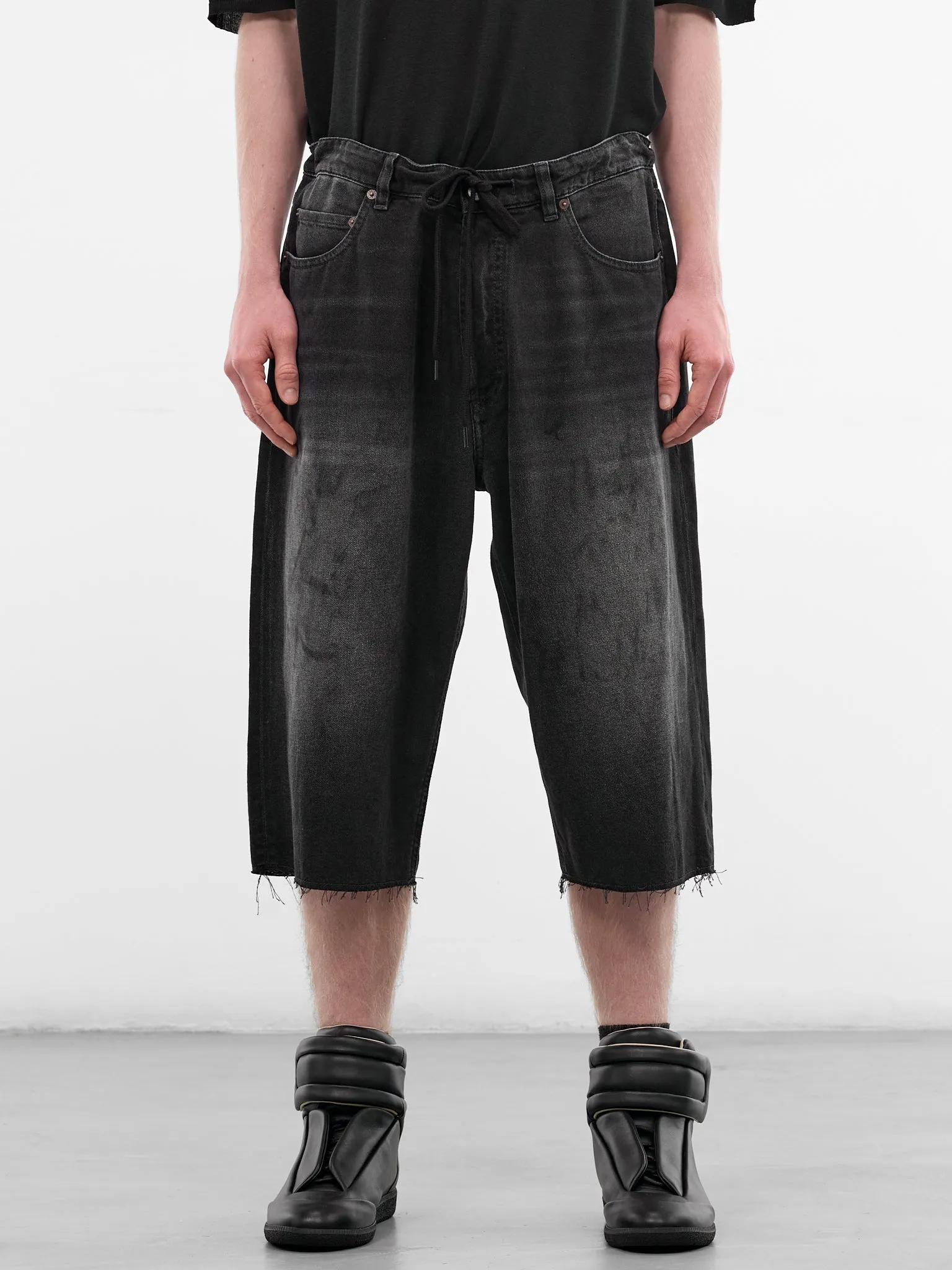 Black Denim Cut-Off Drawstring Shorts (SH0MU0014-M30064-961-BLACK) sold by lorenzo