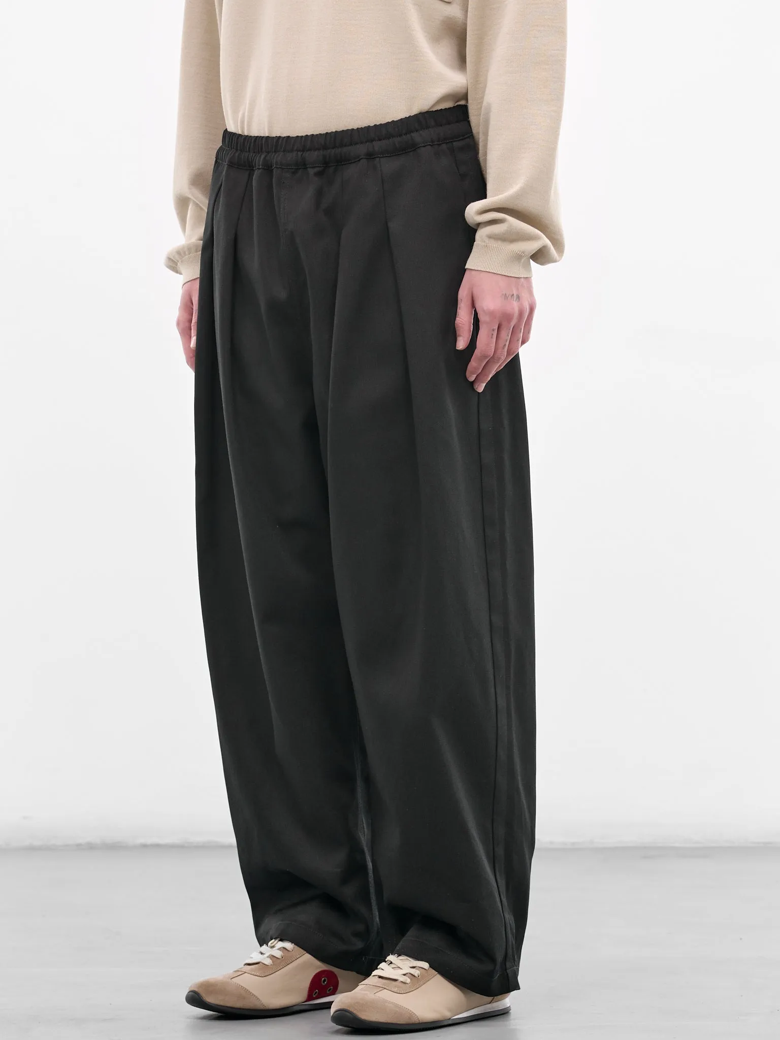 Black Pleated Elasticated Baggy Trousers (S67KA0091-S54042-900-BLACK) sold by lorenzo product image thumbnail 2