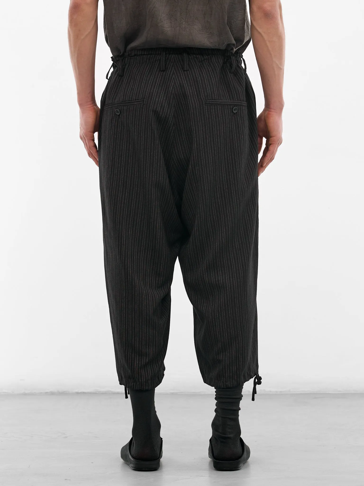 Black Striped Cropped Wide Trousers (HK-P54-227-1-BLACK) sold by lorenzo product image thumbnail 3