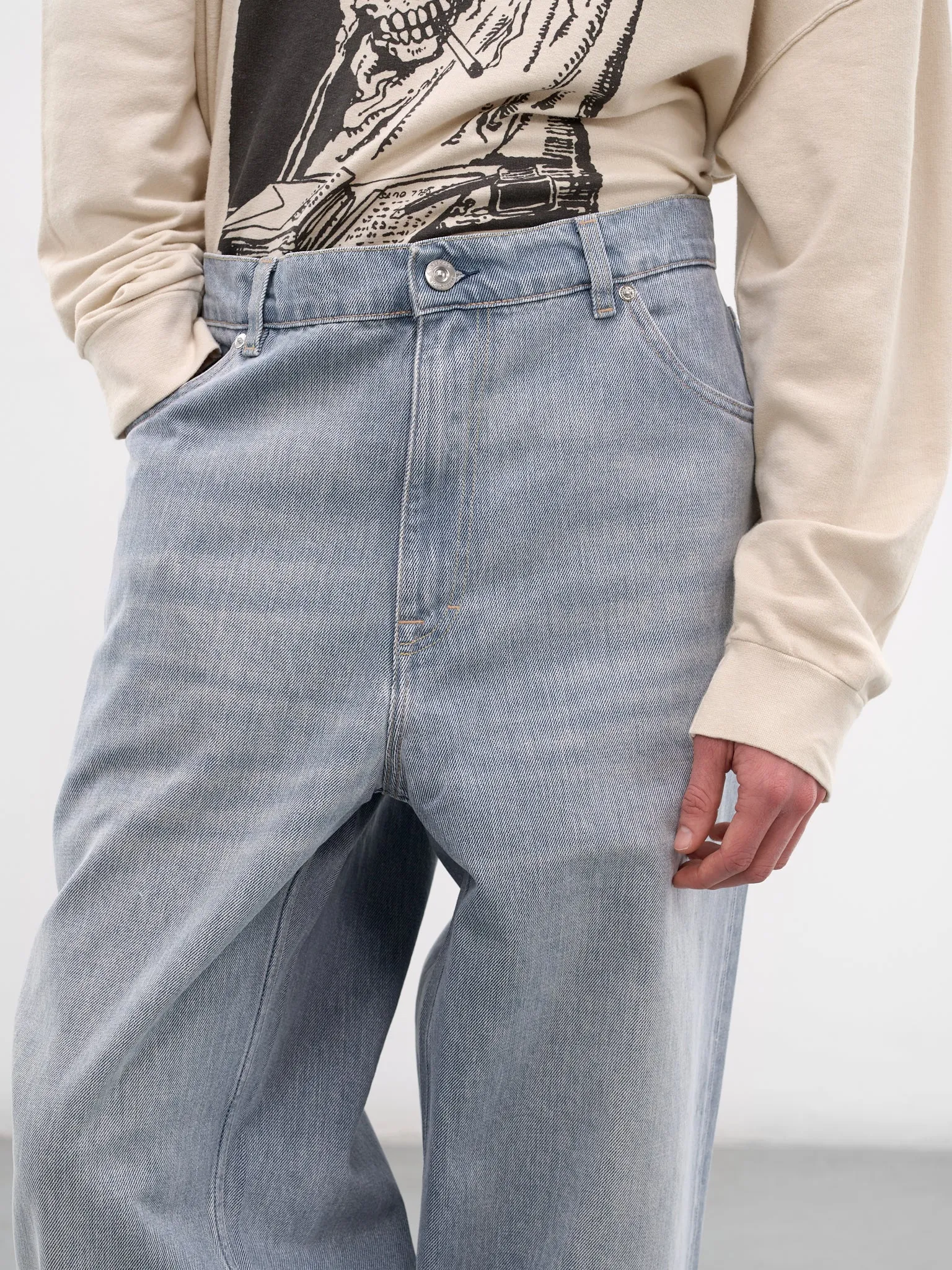 Coast Wash Vast Cut Jeans (M2265VP-PALE-COAST-WASH) sold by lorenzo product image thumbnail 4