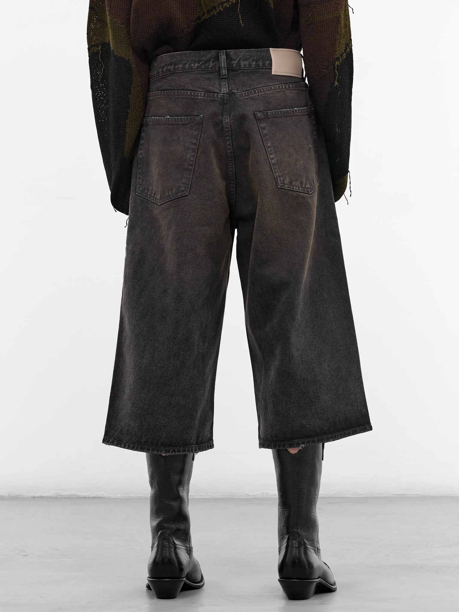 Nebula Wash Capri Cut Jeans (M2265CN-NEBULLA-WASH) sold by lorenzo product image thumbnail 3