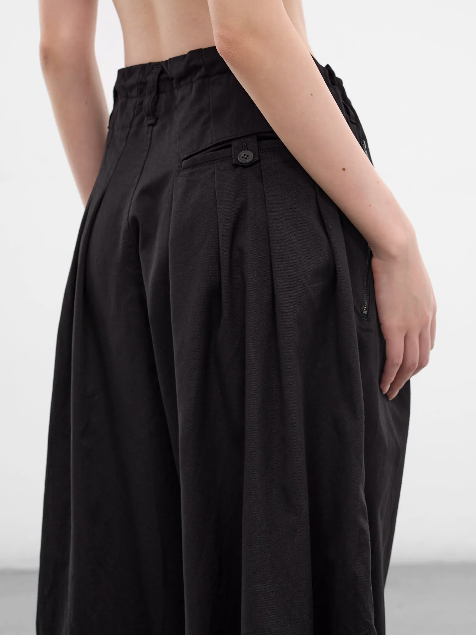 Black 3-Tucks Pleated Baggy Trousers (FK-P65-005-BLACK) sold by lorenzo product image thumbnail 4