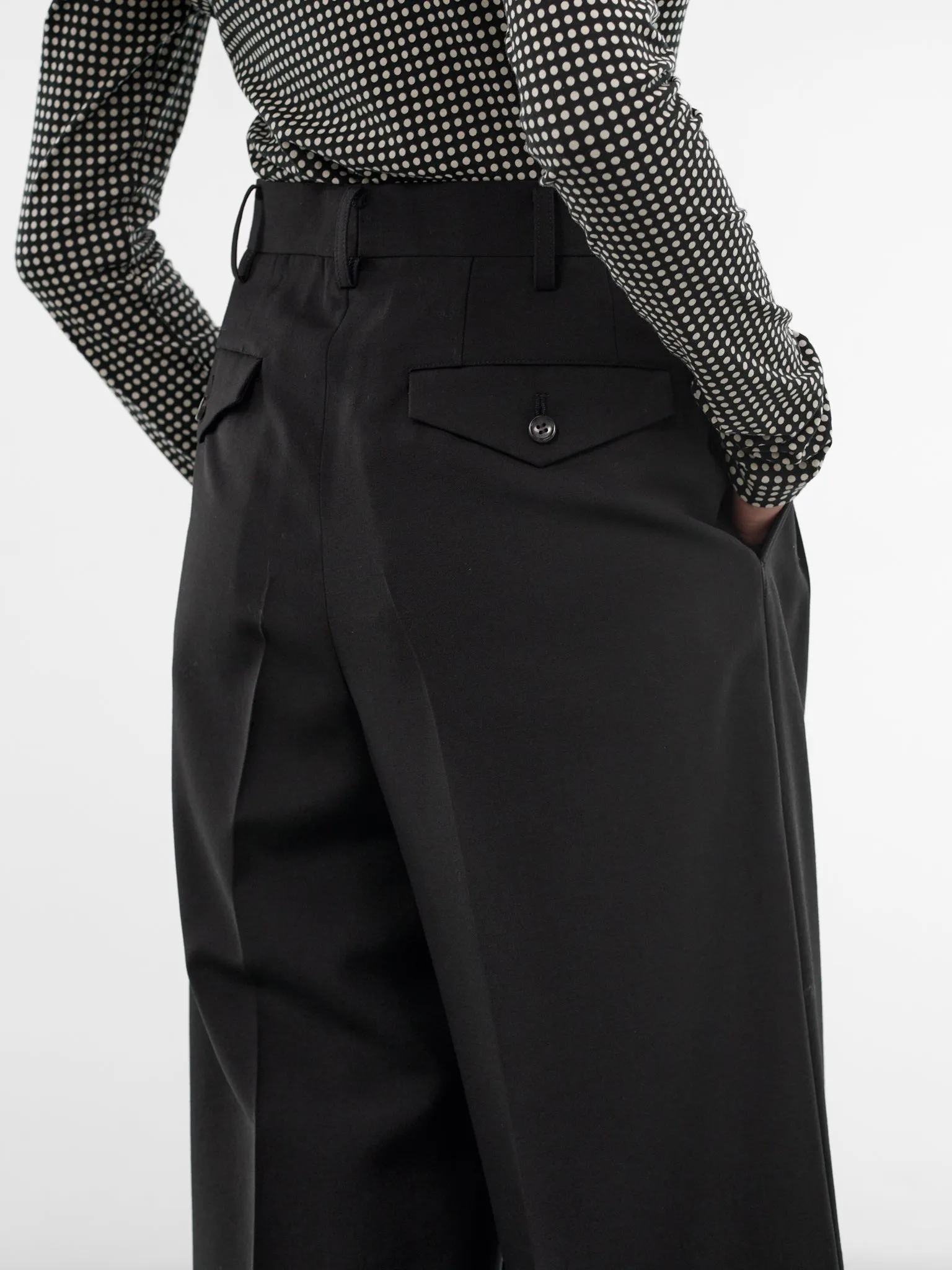 Black Pleated Wide Tailored Trousers (JQ-P011-S26-BLACK) sold by lorenzo product image thumbnail 4