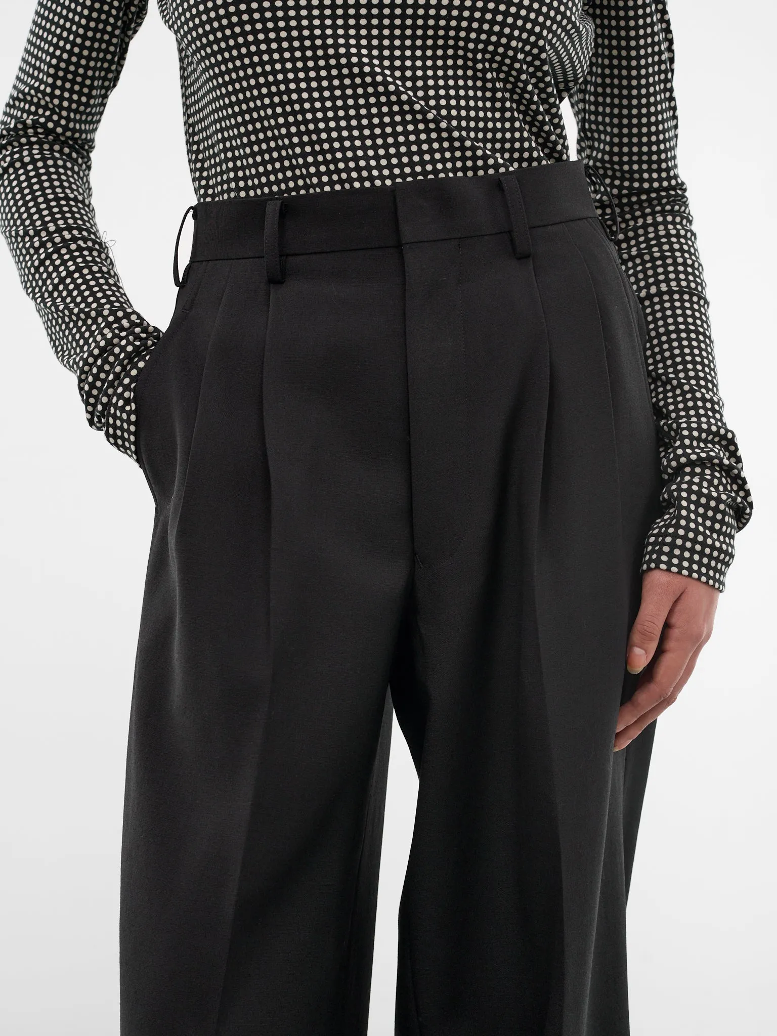 Black Pleated Wide Tailored Trousers (JQ-P011-S26-BLACK) sold by lorenzo product image thumbnail 5