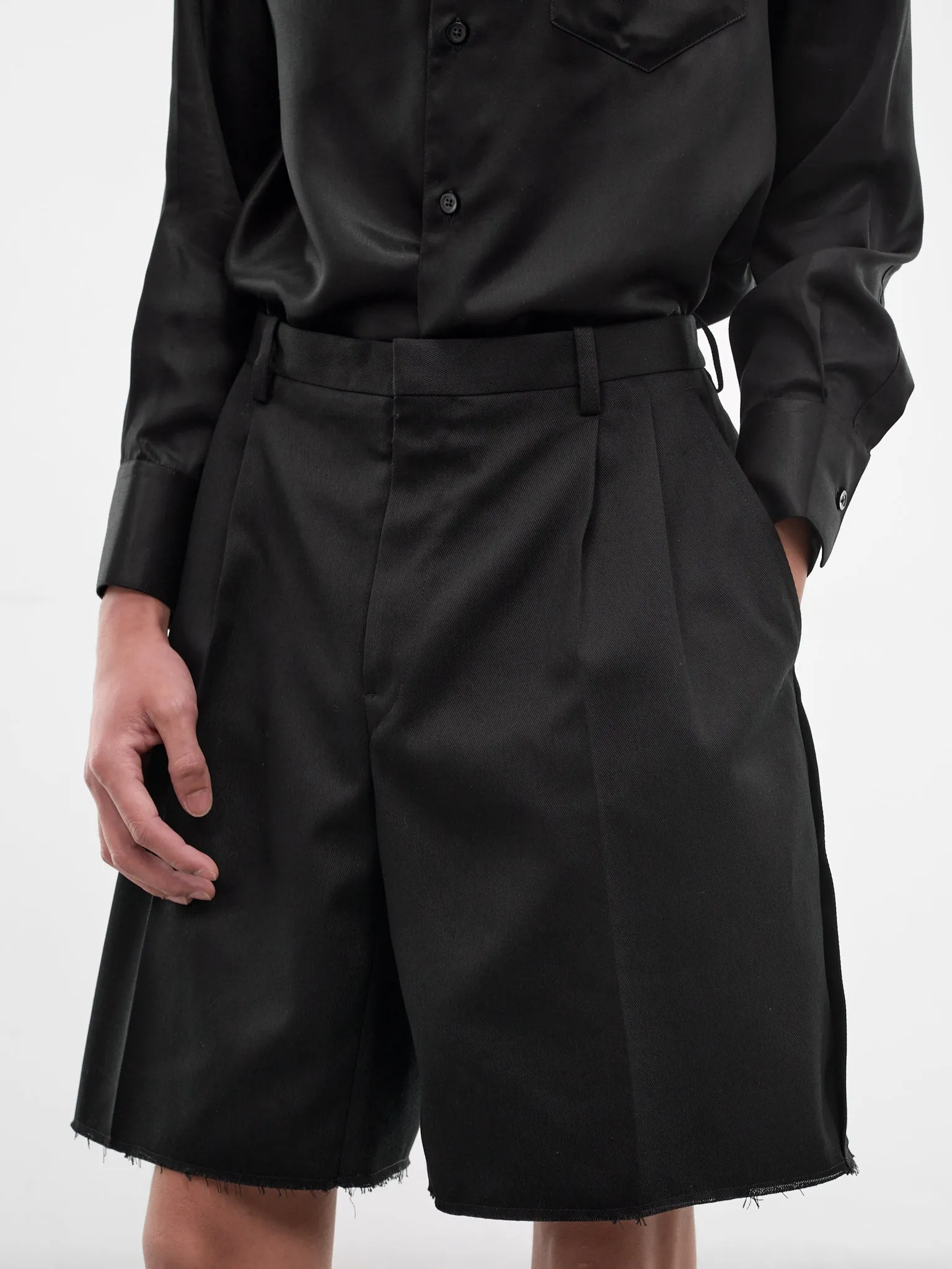 Black Pleated Bermuda Shorts (S67MU0063-S54042-900-BLACK) sold by lorenzo product image thumbnail 4