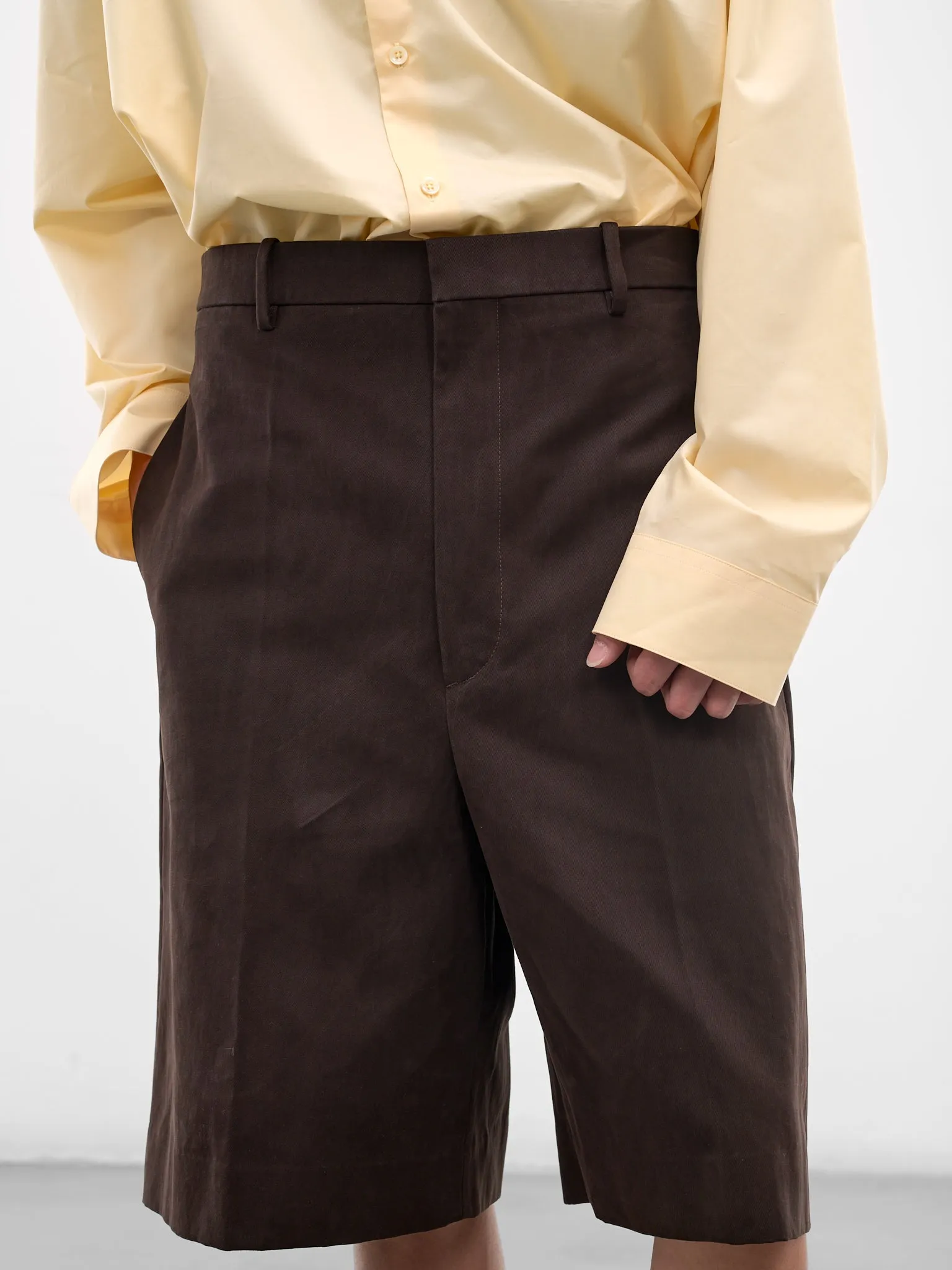 Brown Cotton Gabardine Wide Shorts (864810V6DO0-2608-DARK-CARRUBO) sold by lorenzo product image thumbnail 5