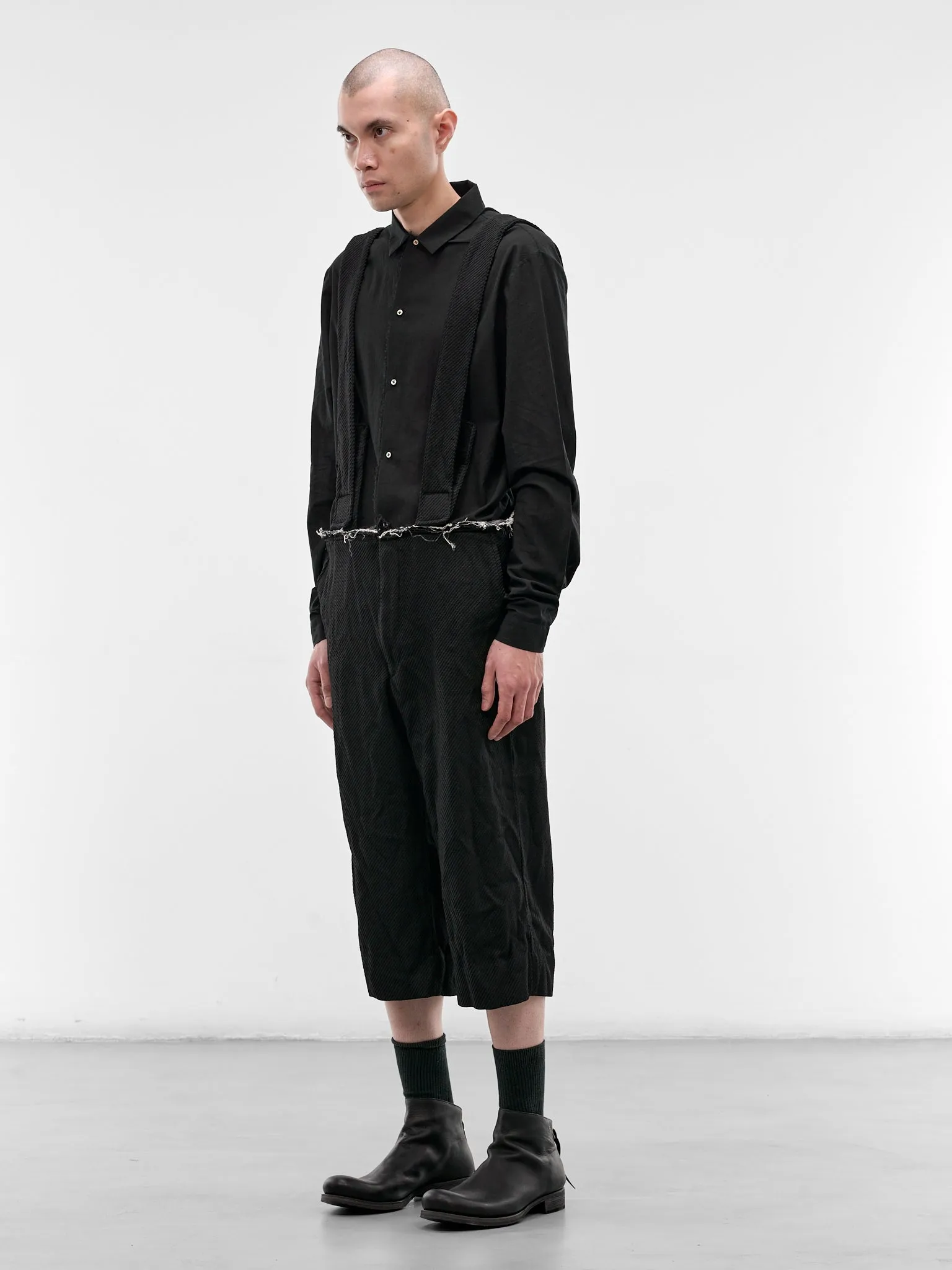Black Suspenders Cropped Trousers (PQ-P040-S26-BLACK) sold by lorenzo product image thumbnail 2