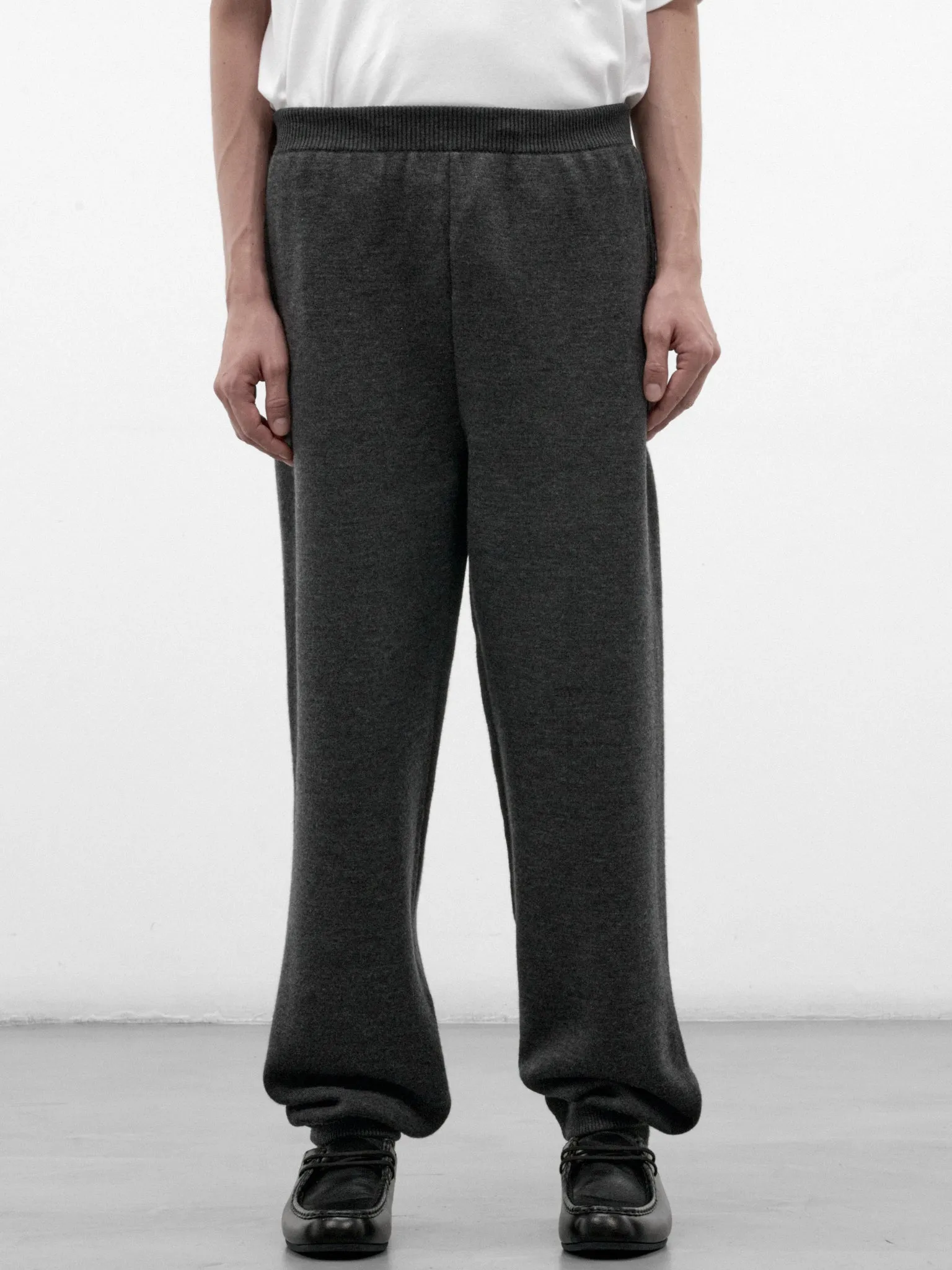 Gray Wool-Cashmere Joggers (A00795V70E0-1510-DARK-SLATE-ME) sold by lorenzo