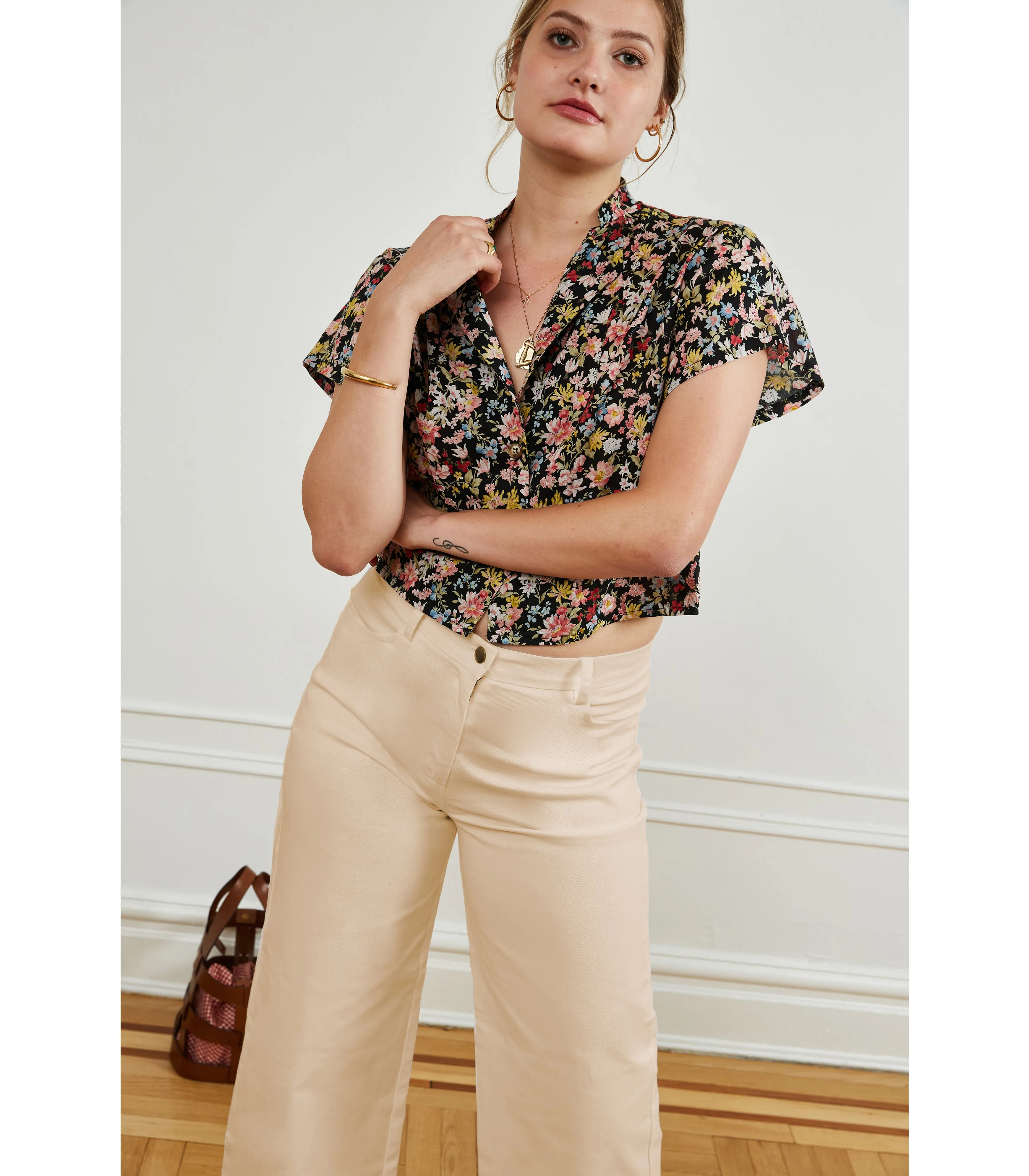 Donna Short-Sleeve Button-Up Top - Floral sold by Loup product image thumbnail 3