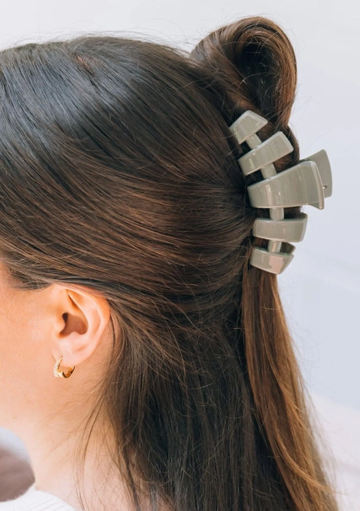 TELETIES - Medium Hair Claw Clip sold by lovestitch product image thumbnail 3