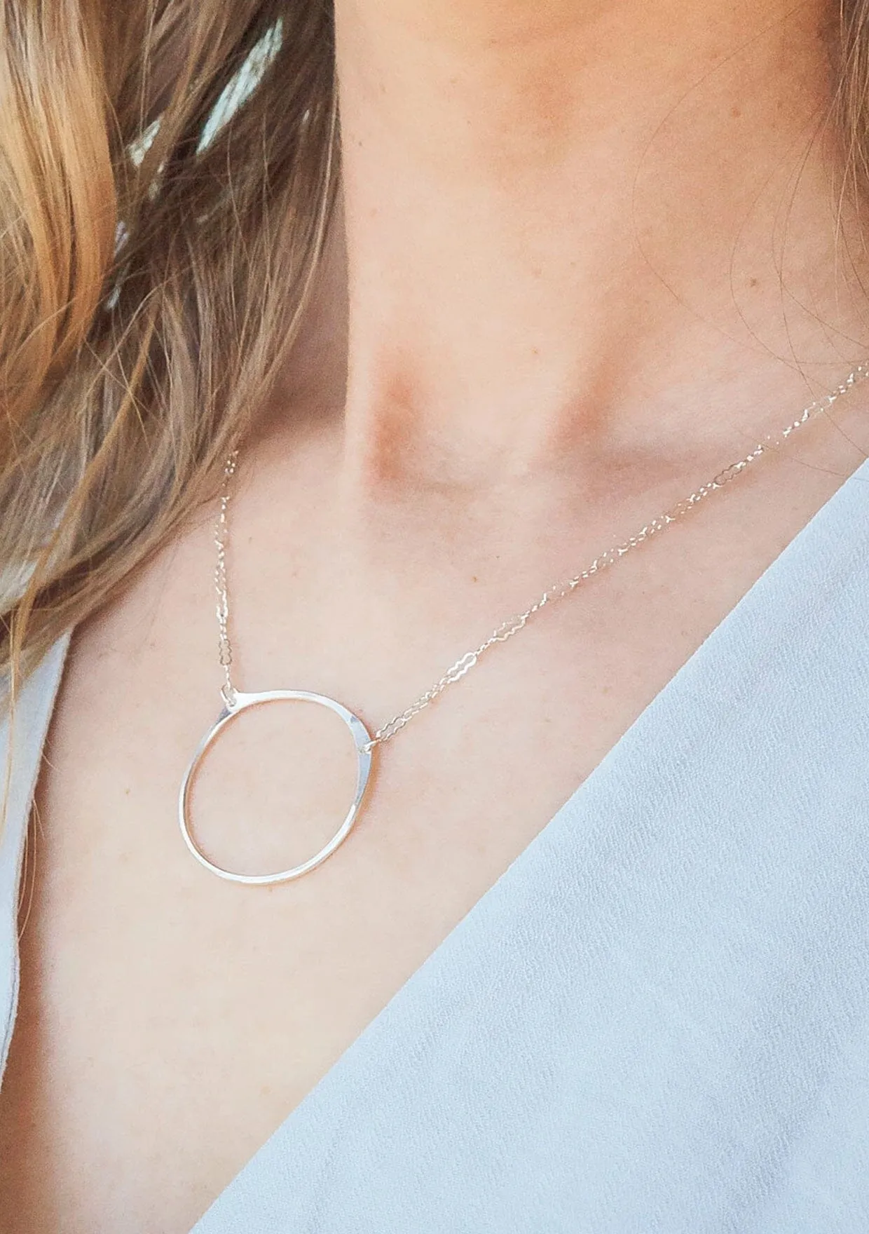 Freshie & Zero - Little Apple Necklace sold by lovestitch product image thumbnail 2