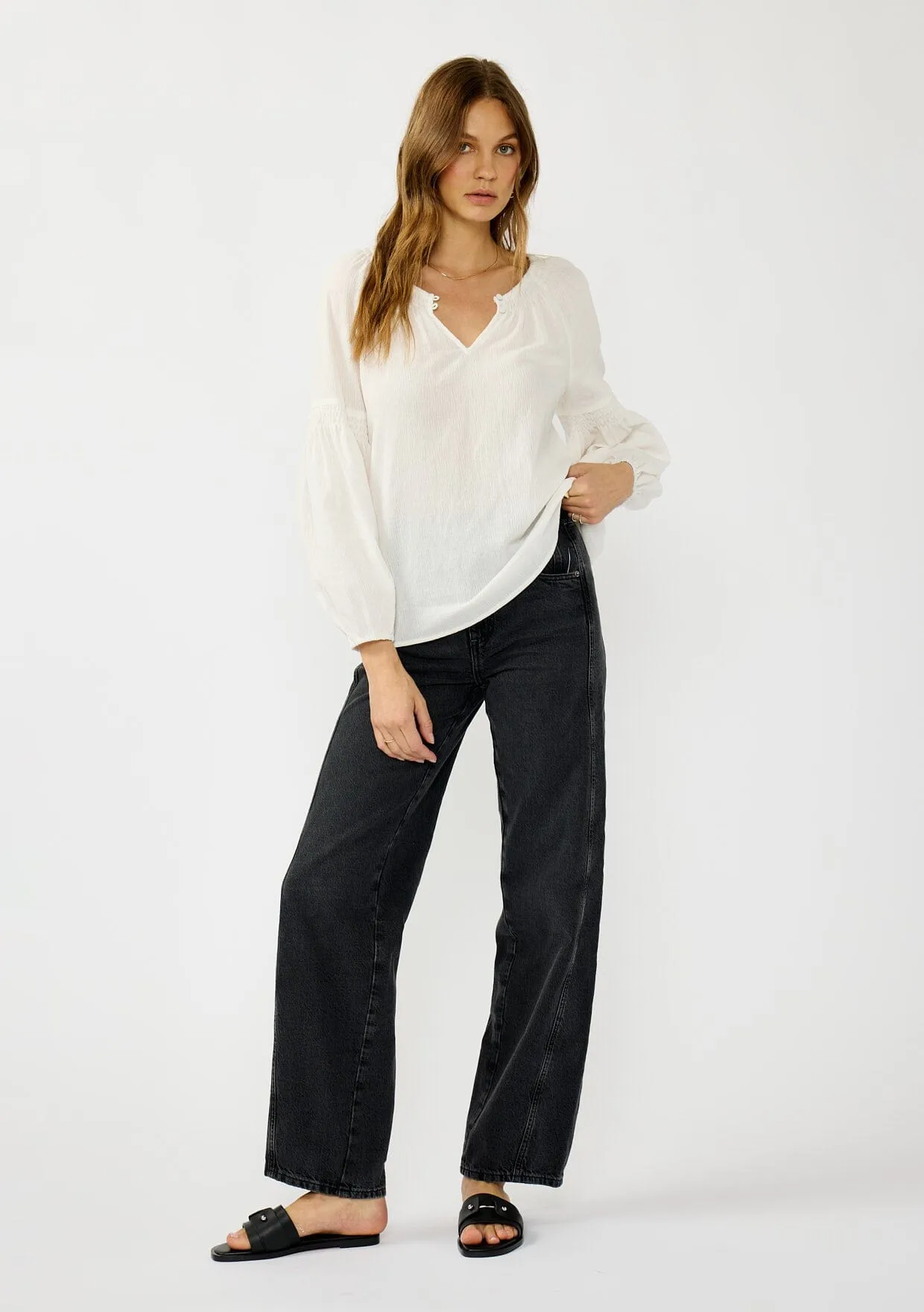 Savannah Breeze Blouse sold by lovestitch product image thumbnail 2