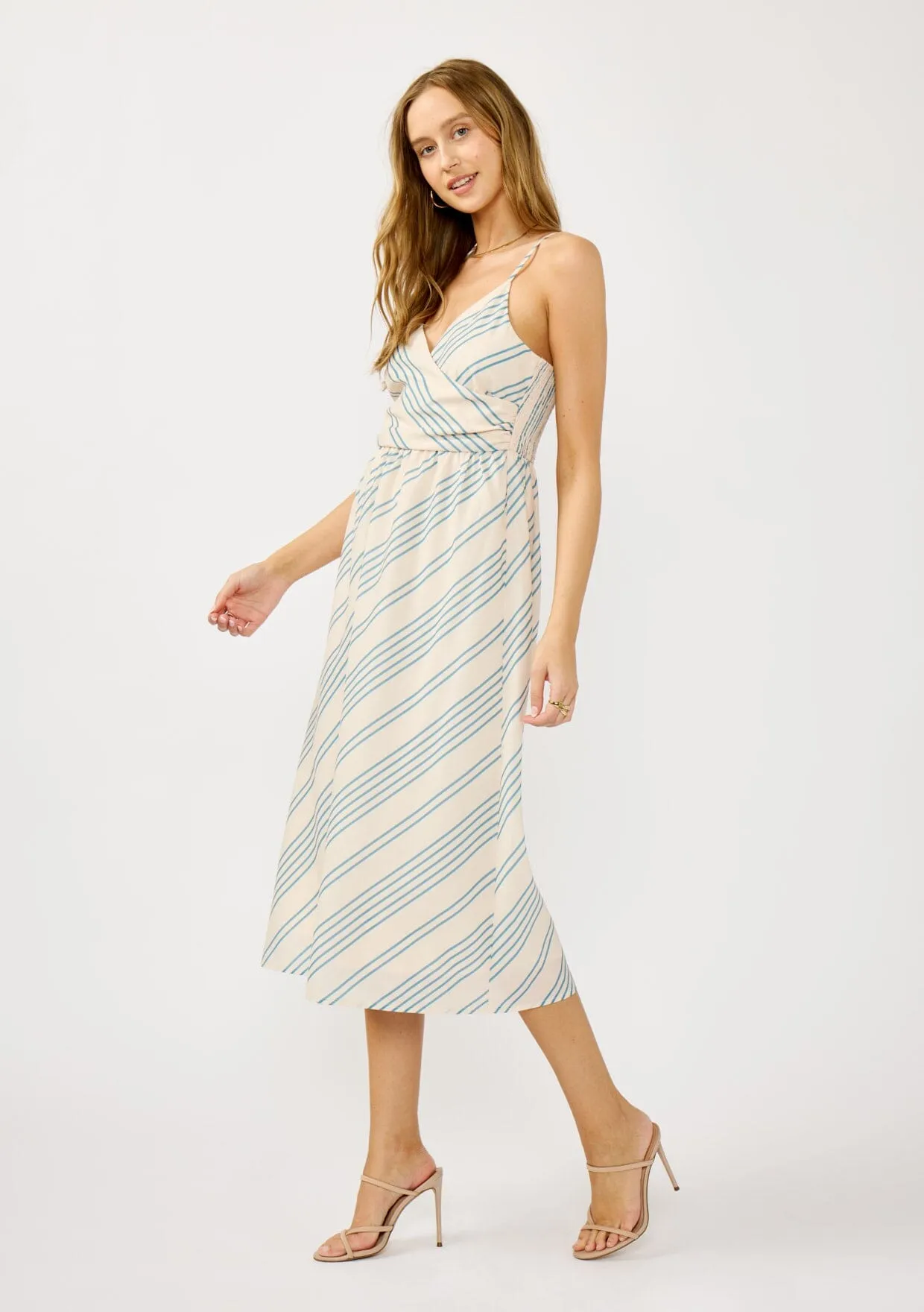 Chasing Horizons Midi Dress sold by lovestitch product image thumbnail 4