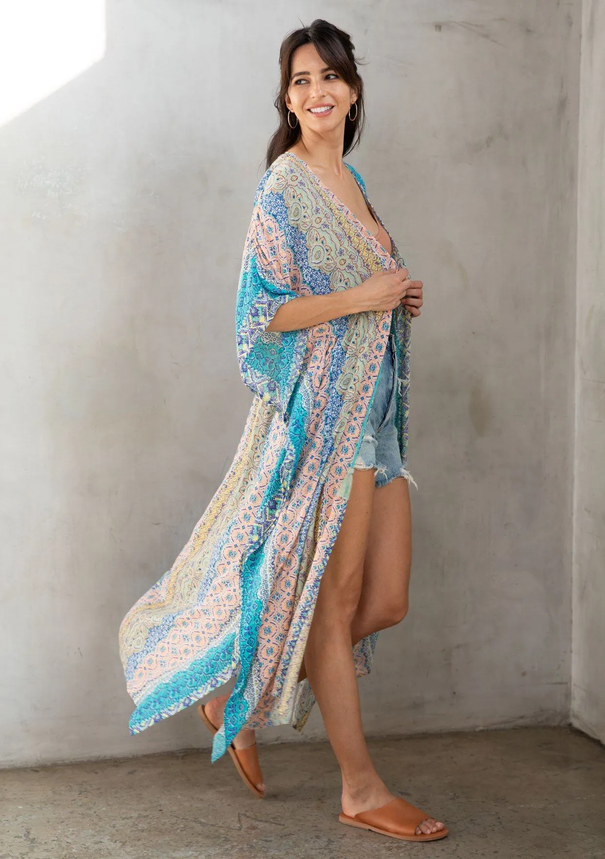 Take me to Coachella Paisley Maxi Kimono sold by lovestitch product image thumbnail 4