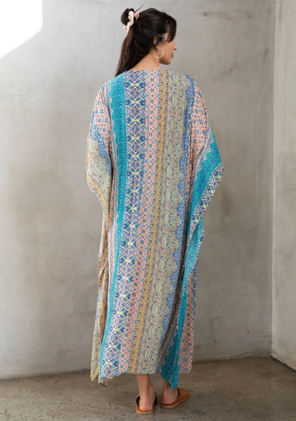 Take me to Coachella Paisley Maxi Kimono sold by lovestitch product image thumbnail 3