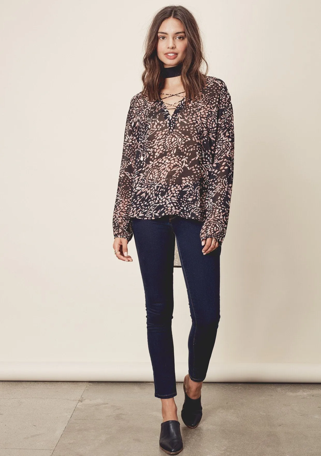 Mara Blouse sold by lovestitch product image thumbnail 3