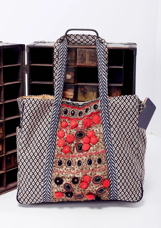 Bette Tote sold by lovestitch