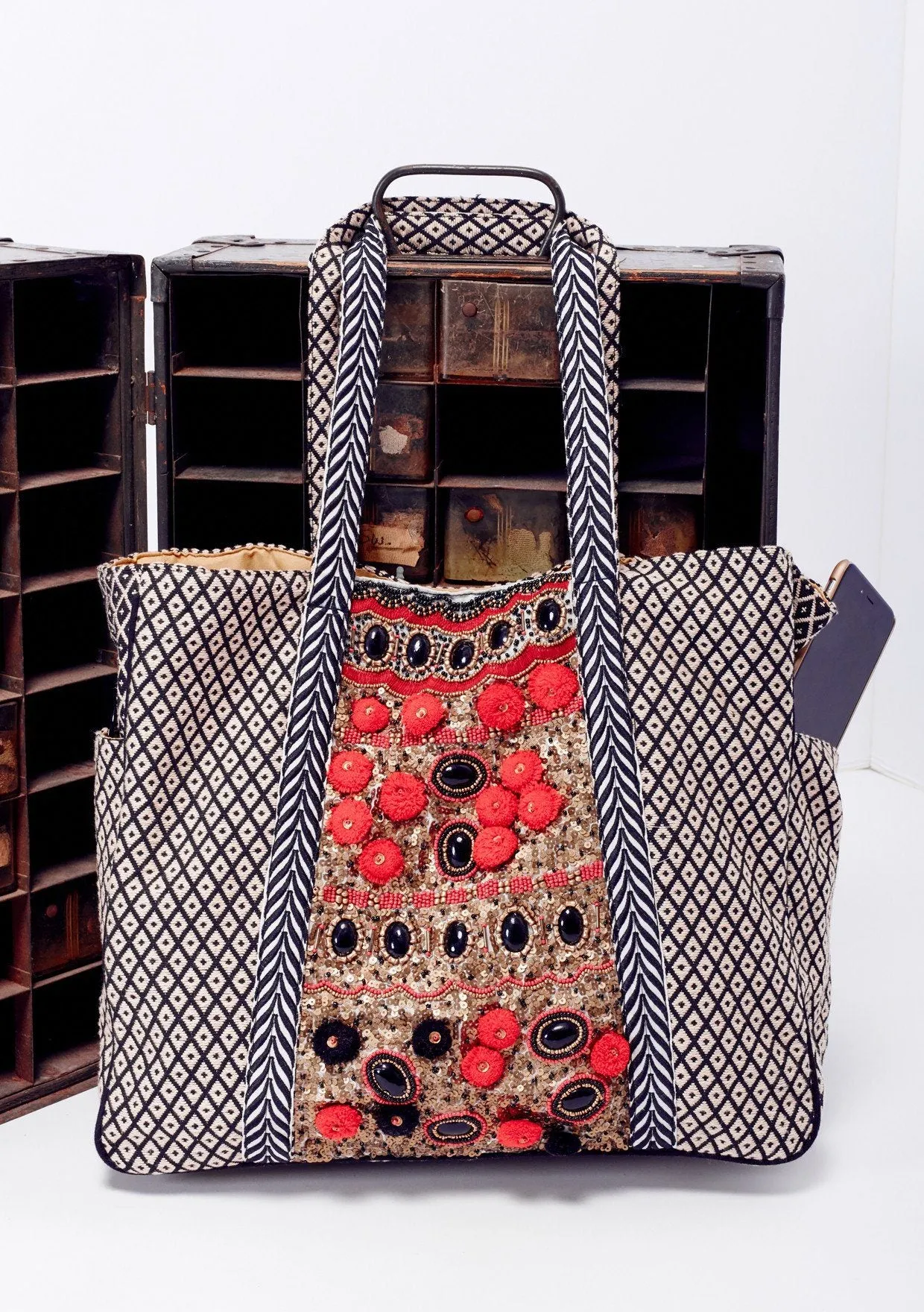 Bette Tote sold by lovestitch