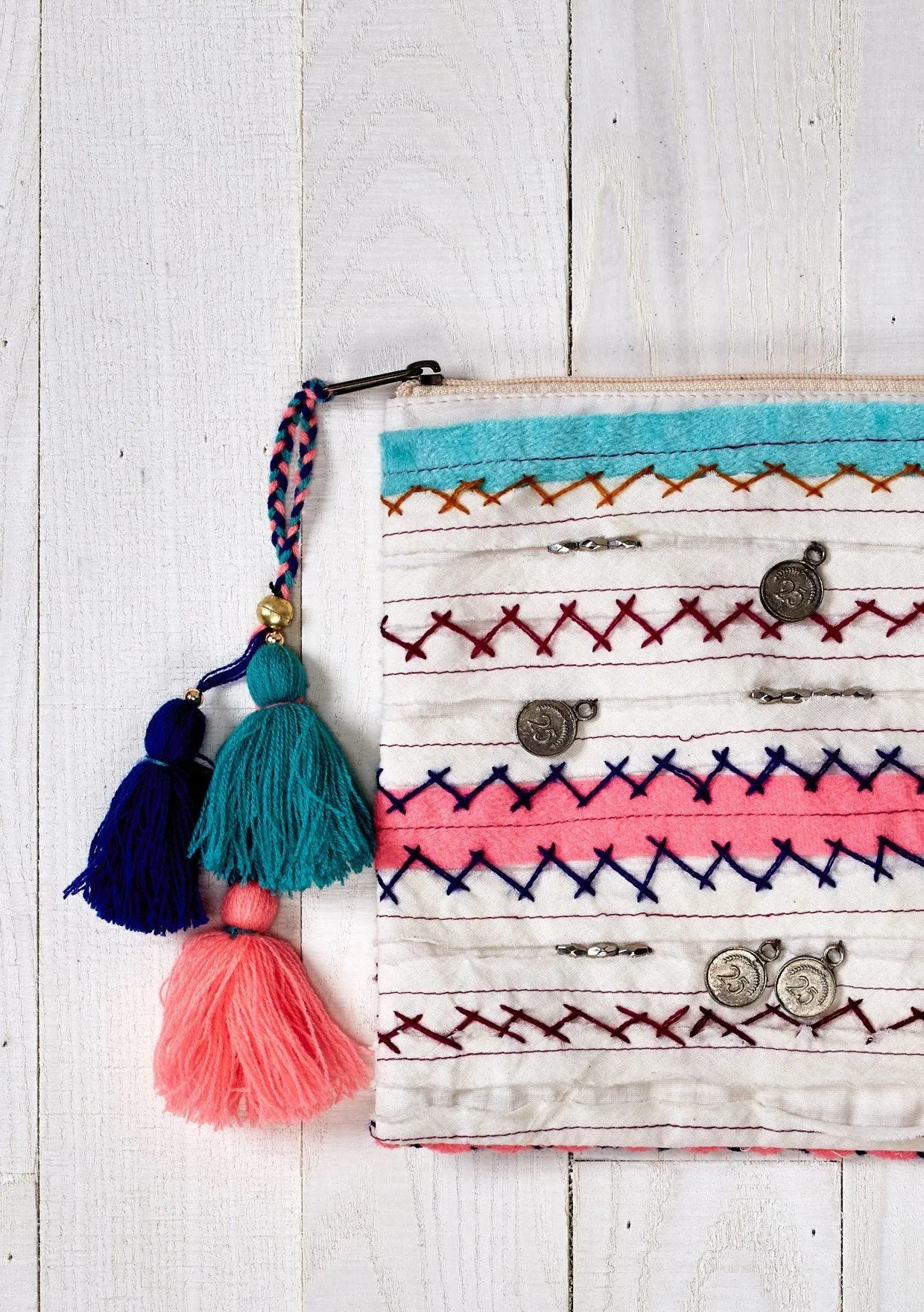 Olea Pouch sold by lovestitch product image thumbnail 3