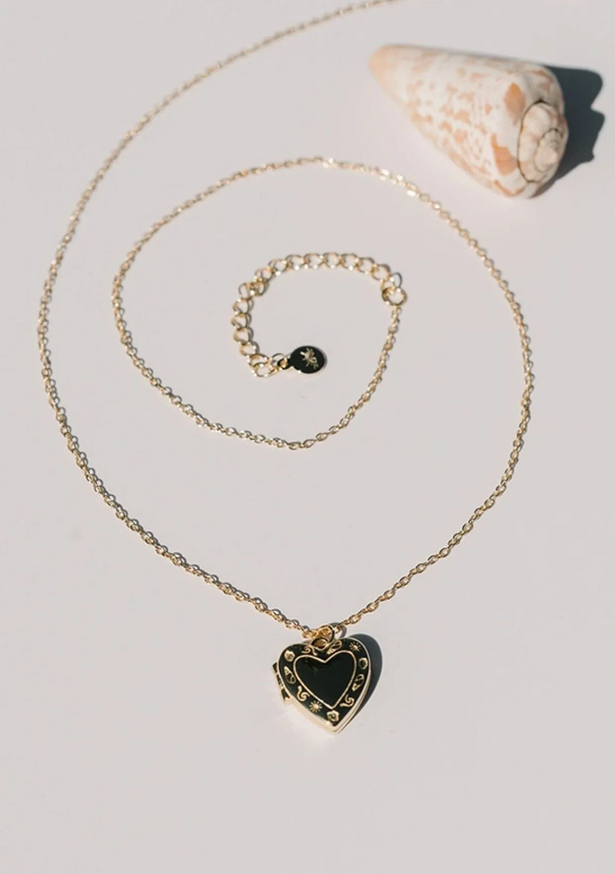 The Salty Gem Piece Of My Heart Locket sold by lovestitch product image thumbnail 4