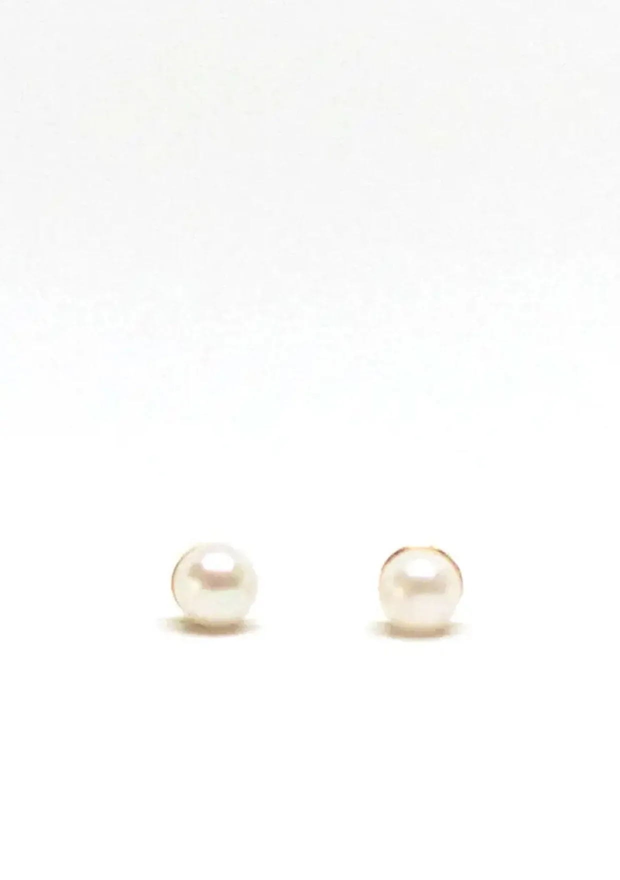 The Salty Gem Pearl Stud Earrings sold by lovestitch product image thumbnail 2