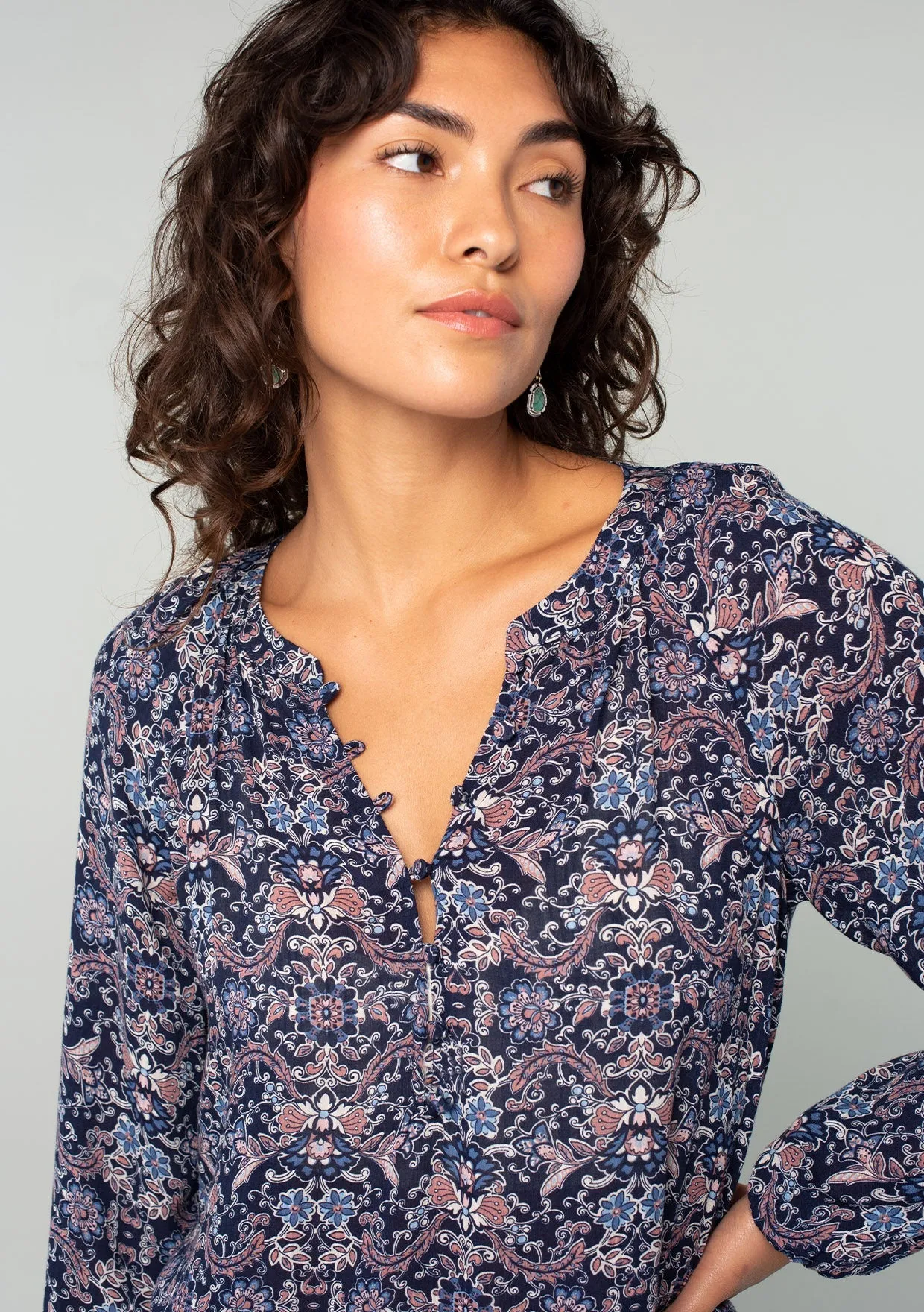 Xiomara Blouse sold by lovestitch product image thumbnail 2