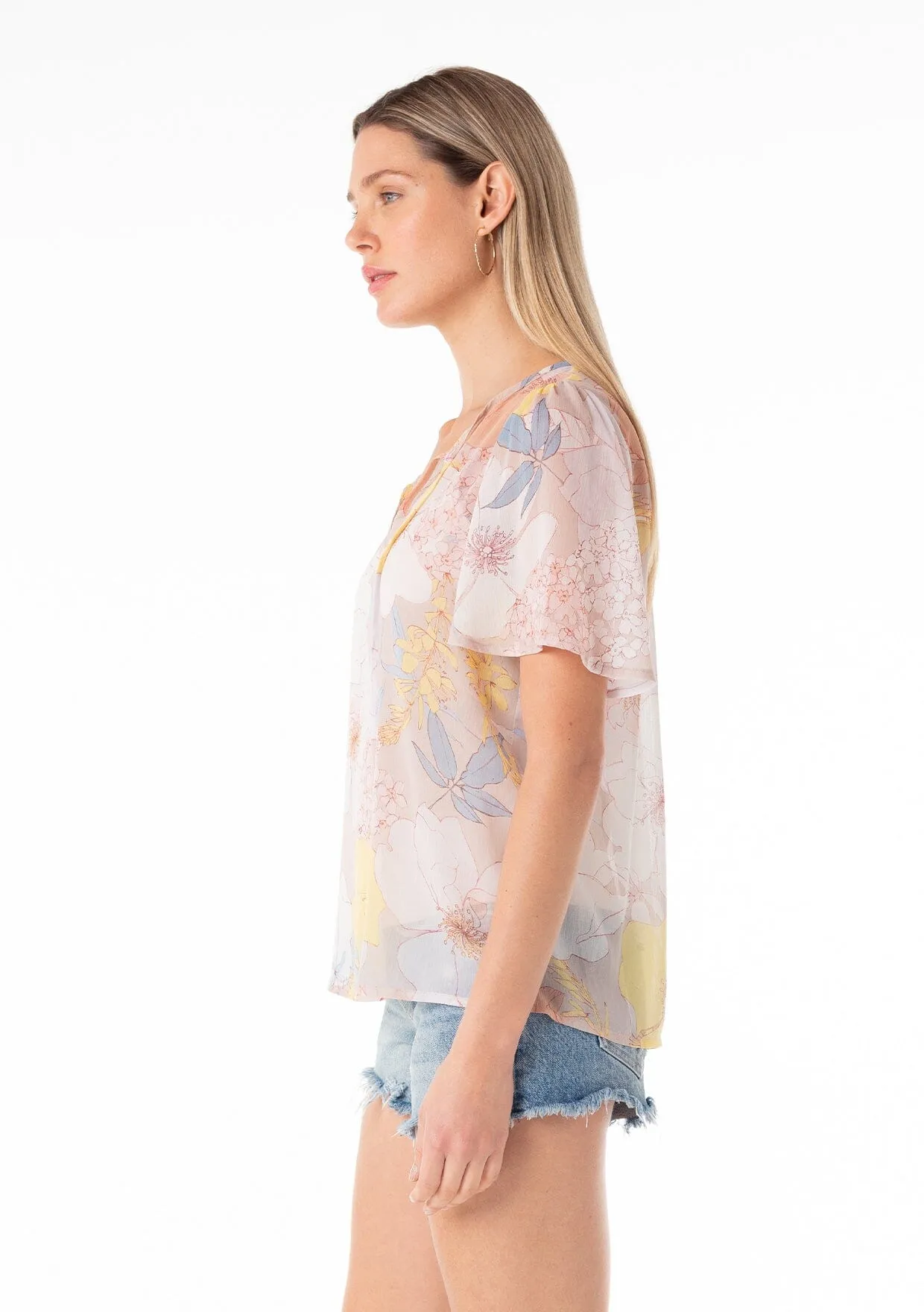 Bisou Floral Blouse sold by lovestitch product image thumbnail 3