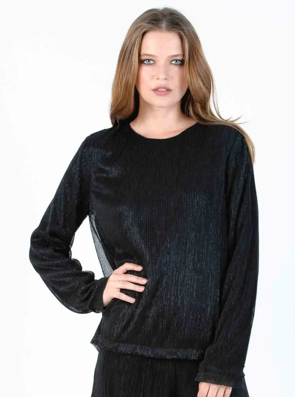 TIMBERLINE PULLOVER TOP-ONYX sold by Lucca Couture