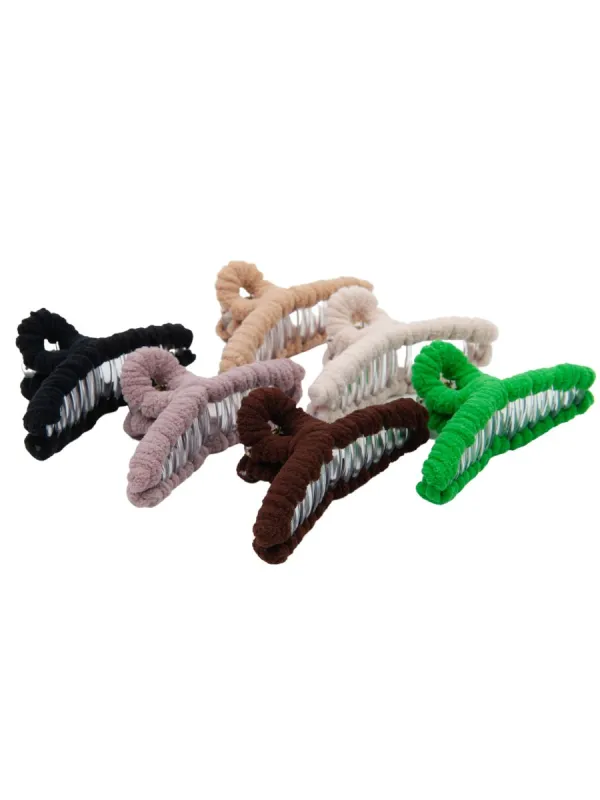 NU FEEL HAIR CLAW sold by Lucca Couture