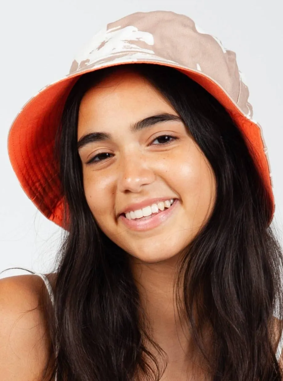 TIDE CANVAS BUCKET HAT-BEIGE sold by Lucca Couture