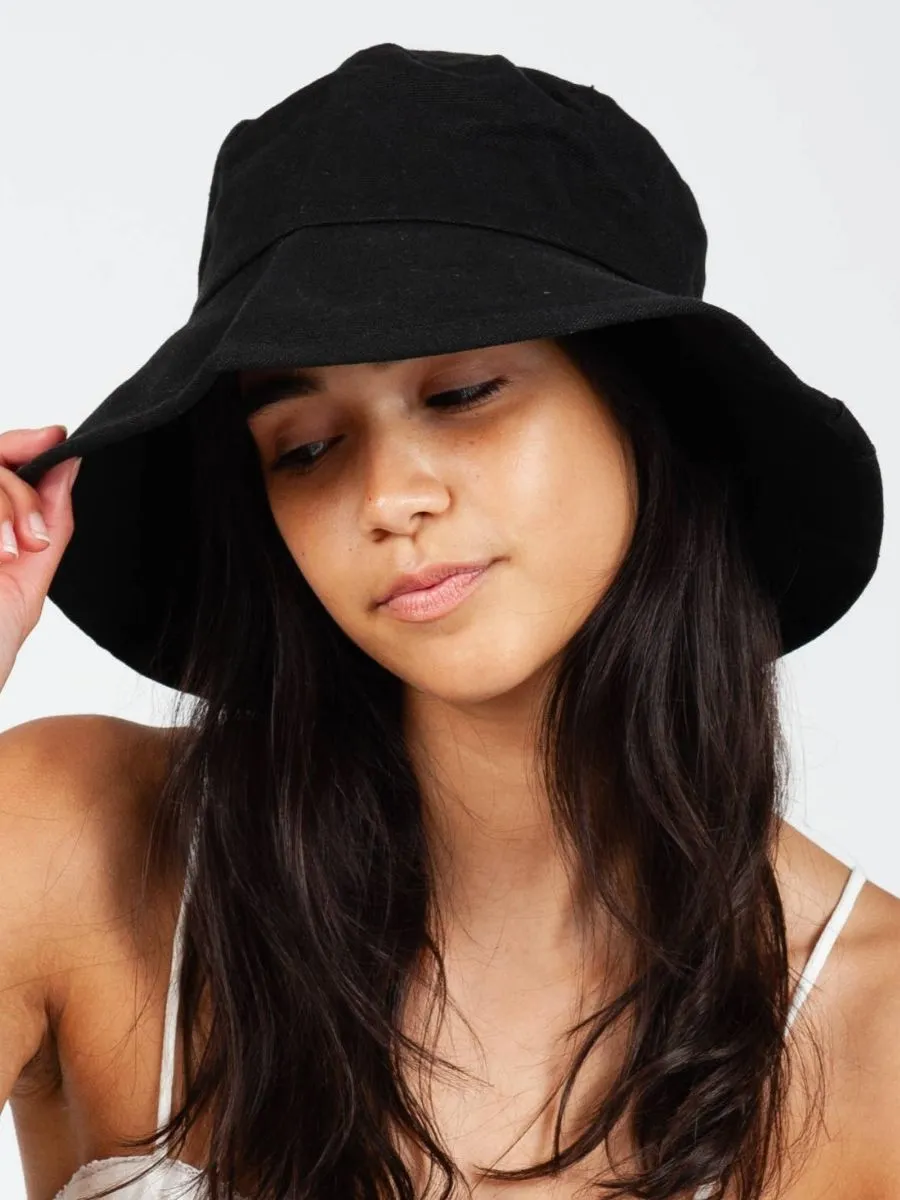 CLASSIC CANVAS BUCKET HAT-BLACK sold by Lucca Couture