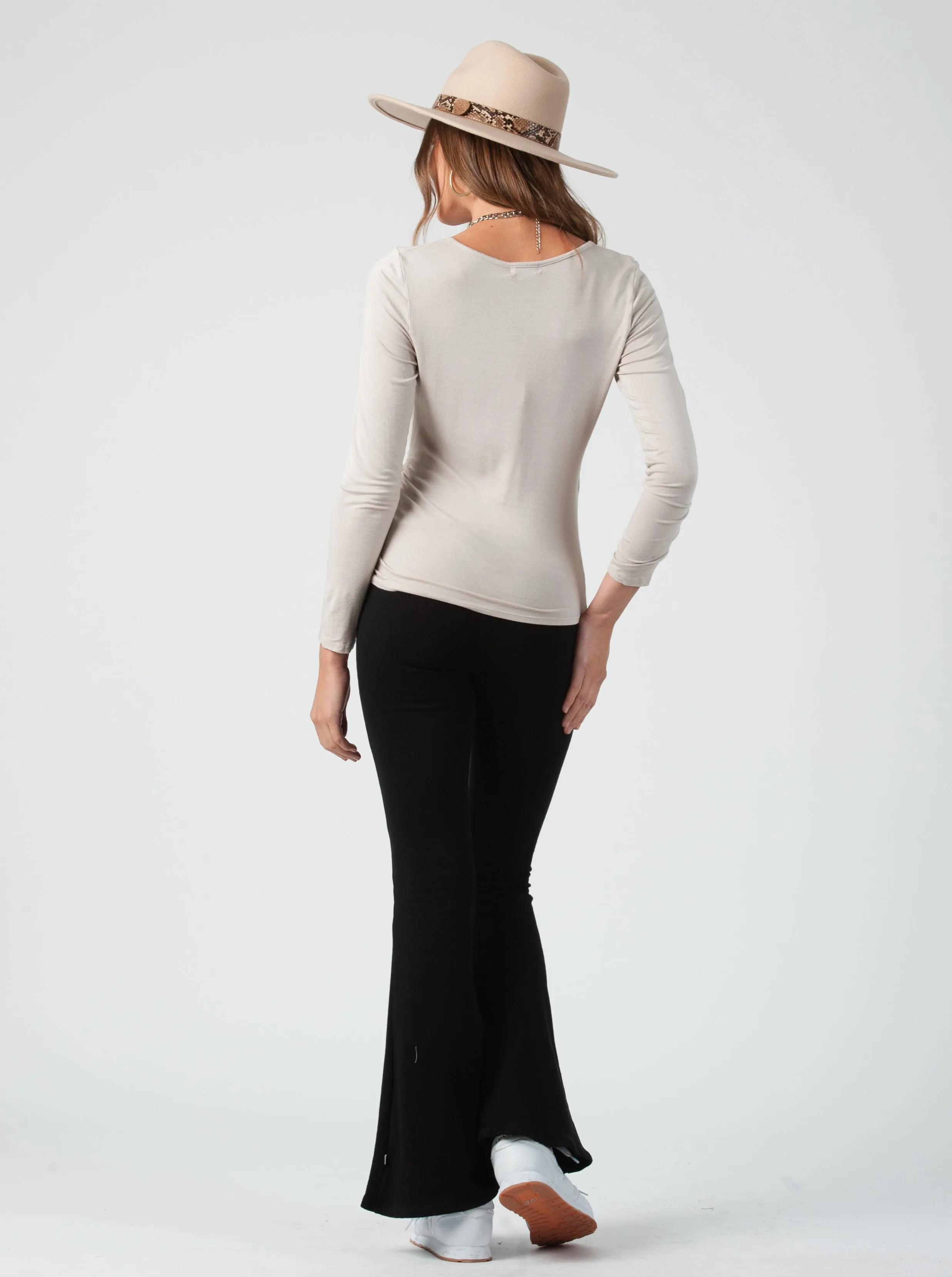 DANNIE KEYHOLE LS TOP-OYSTER sold by Lucca Couture product image thumbnail 3