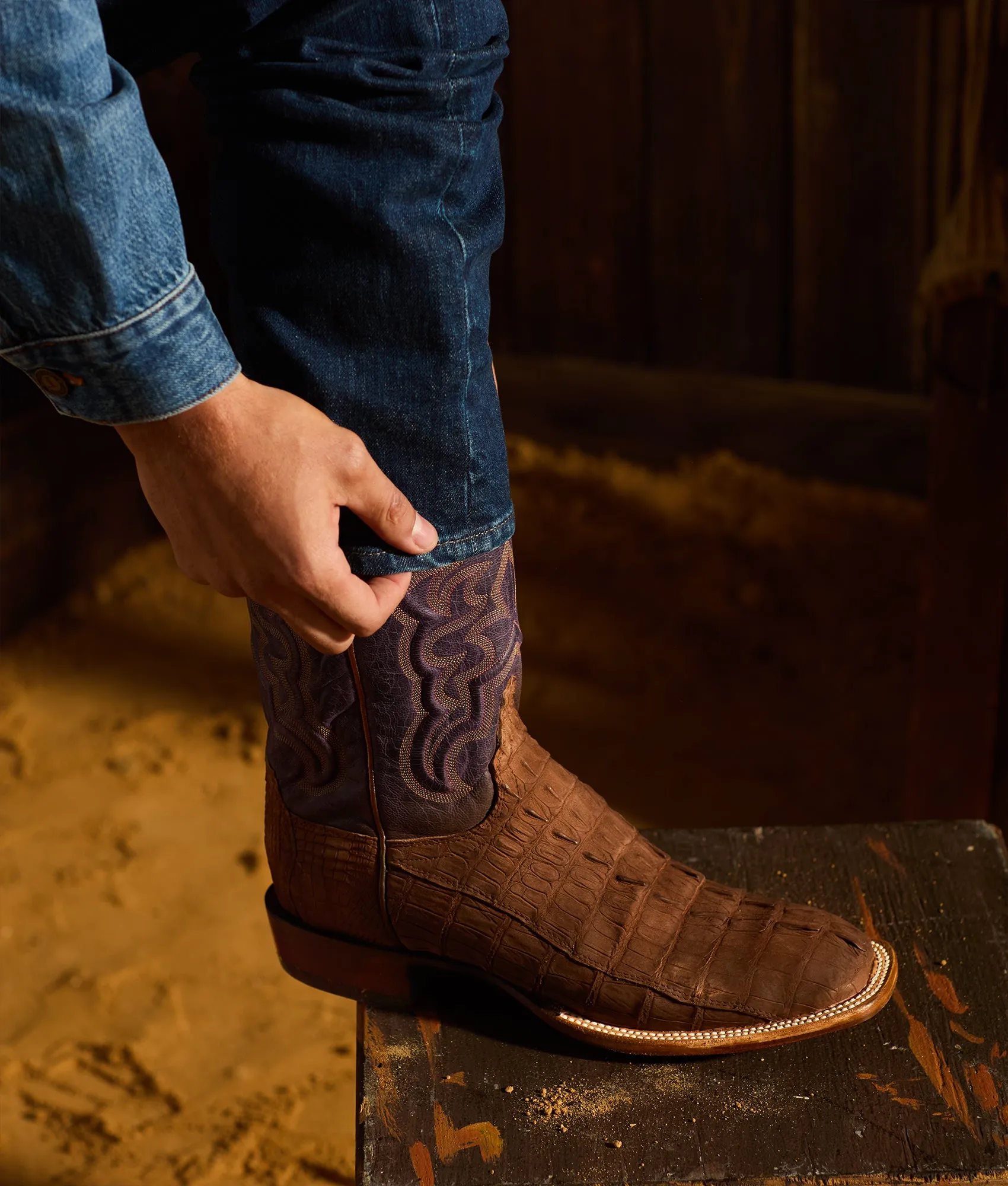 Hwy 285 Horseman :: Brandy sold by Lucchese product image thumbnail 3