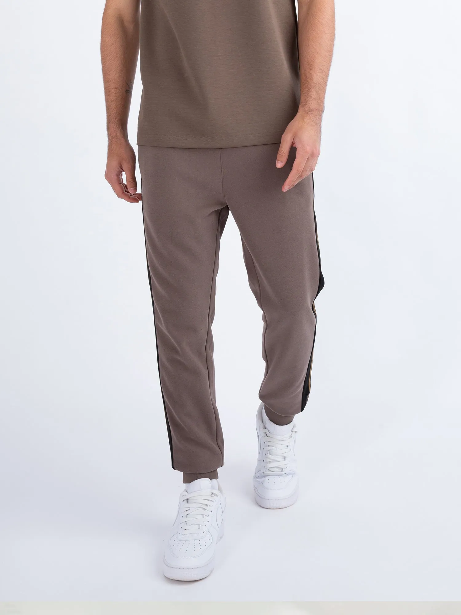 CORNELL PREMIUM VINTAGE CUFFED JOGGERS sold by Luke 1977 product image thumbnail 2