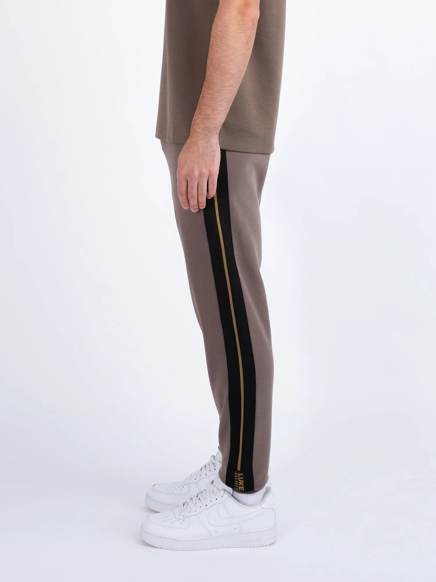 CORNELL PREMIUM VINTAGE CUFFED JOGGERS sold by Luke 1977 product image thumbnail 3