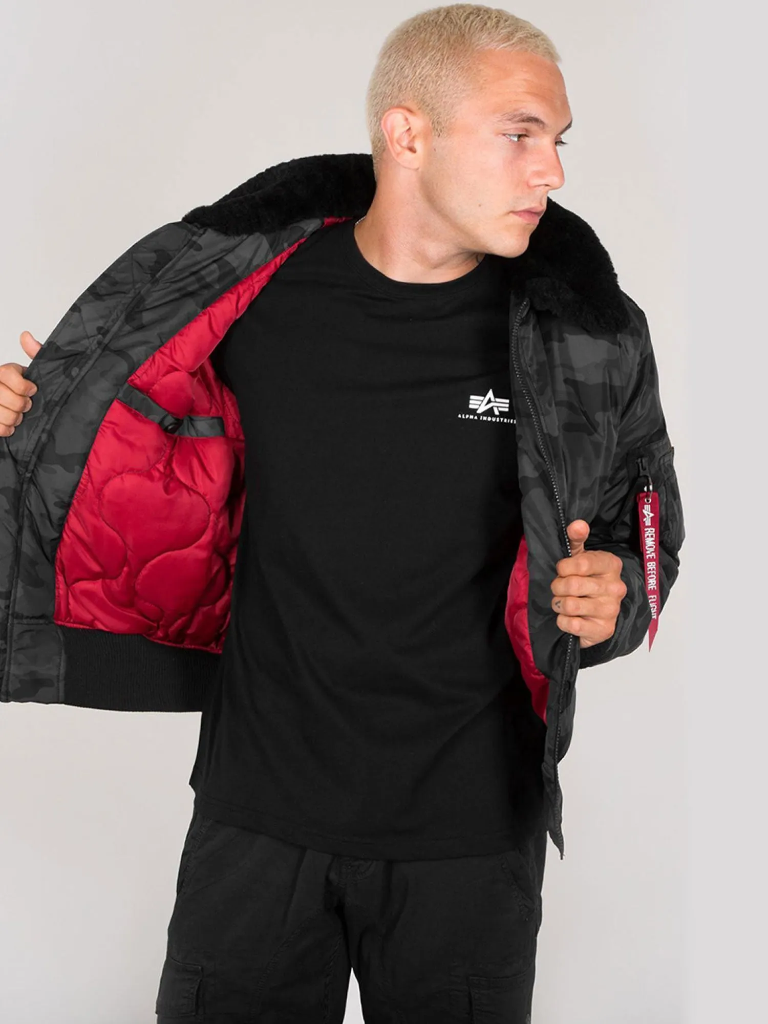 Alpha Industries Injector III Flight Jacket sold by Luke 1977 product image thumbnail 2