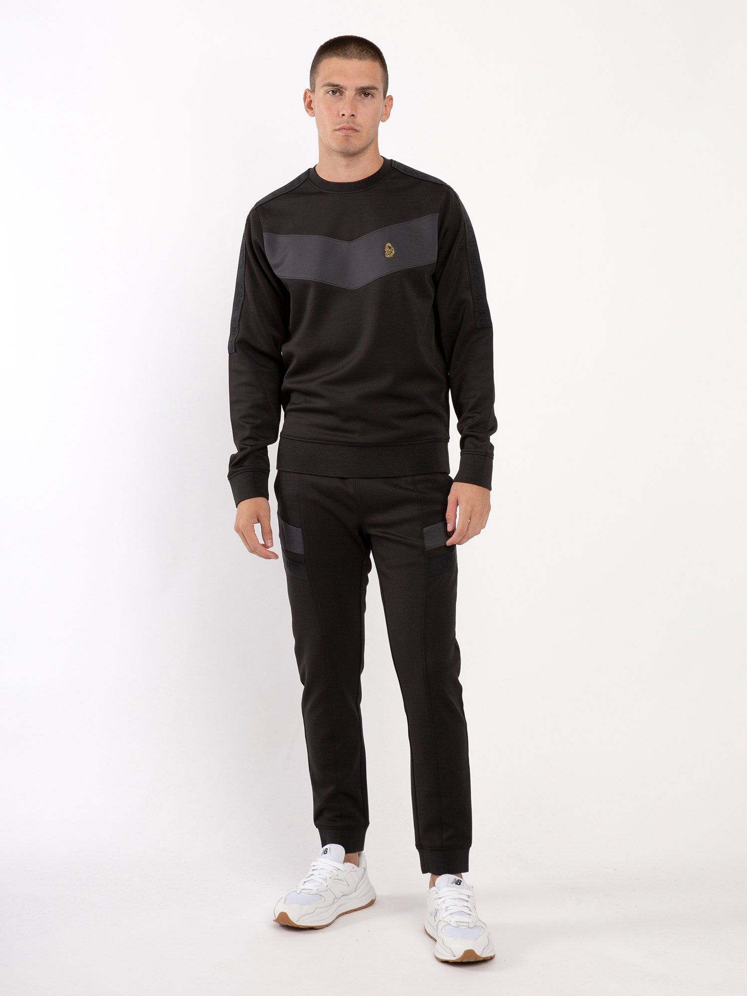 CASA VIEJA TRACKSUIT SET sold by Luke 1977 product image thumbnail 2