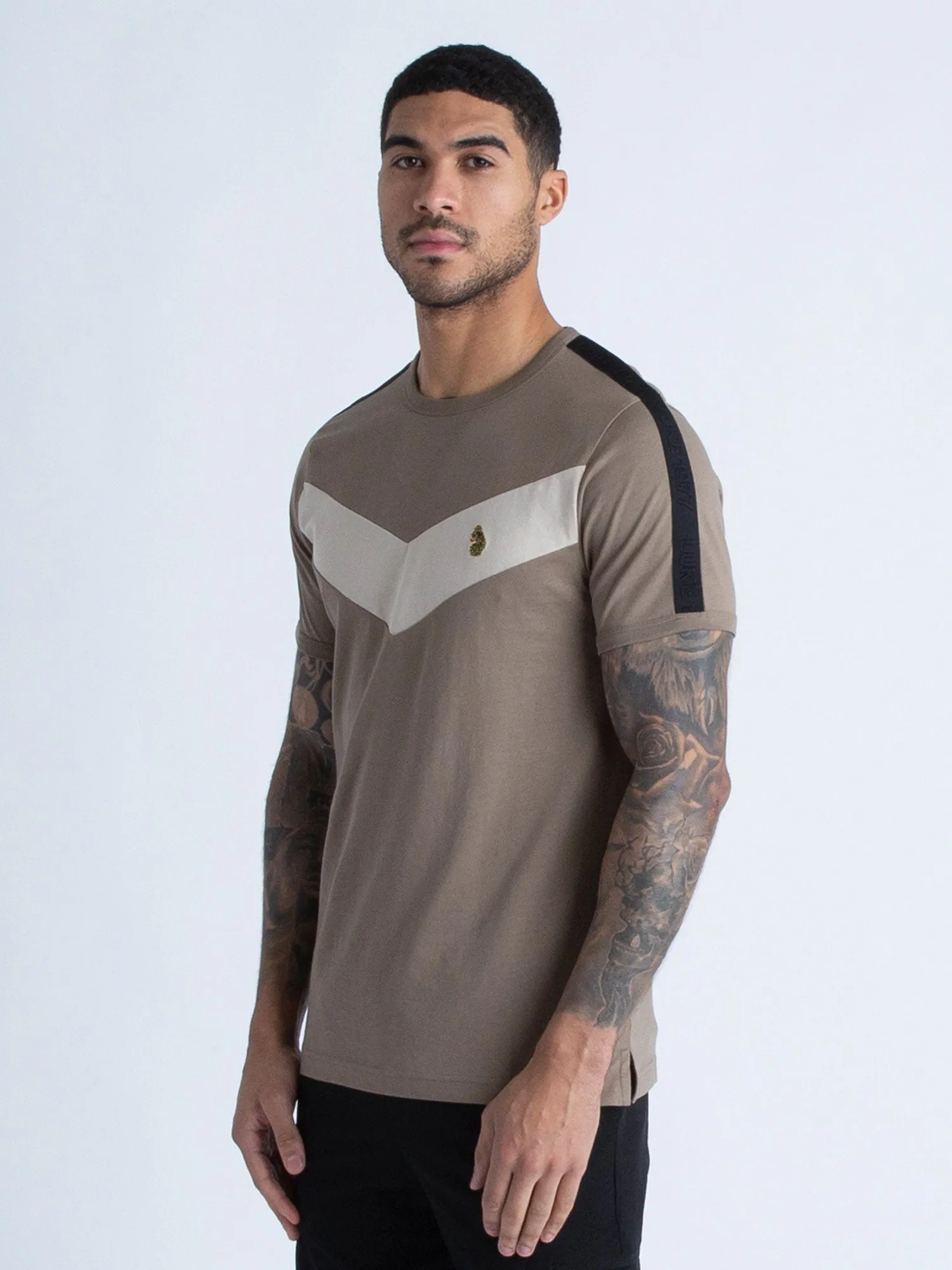 CALVIA CHEVRON T-SHIRT sold by Luke 1977 product image thumbnail 2