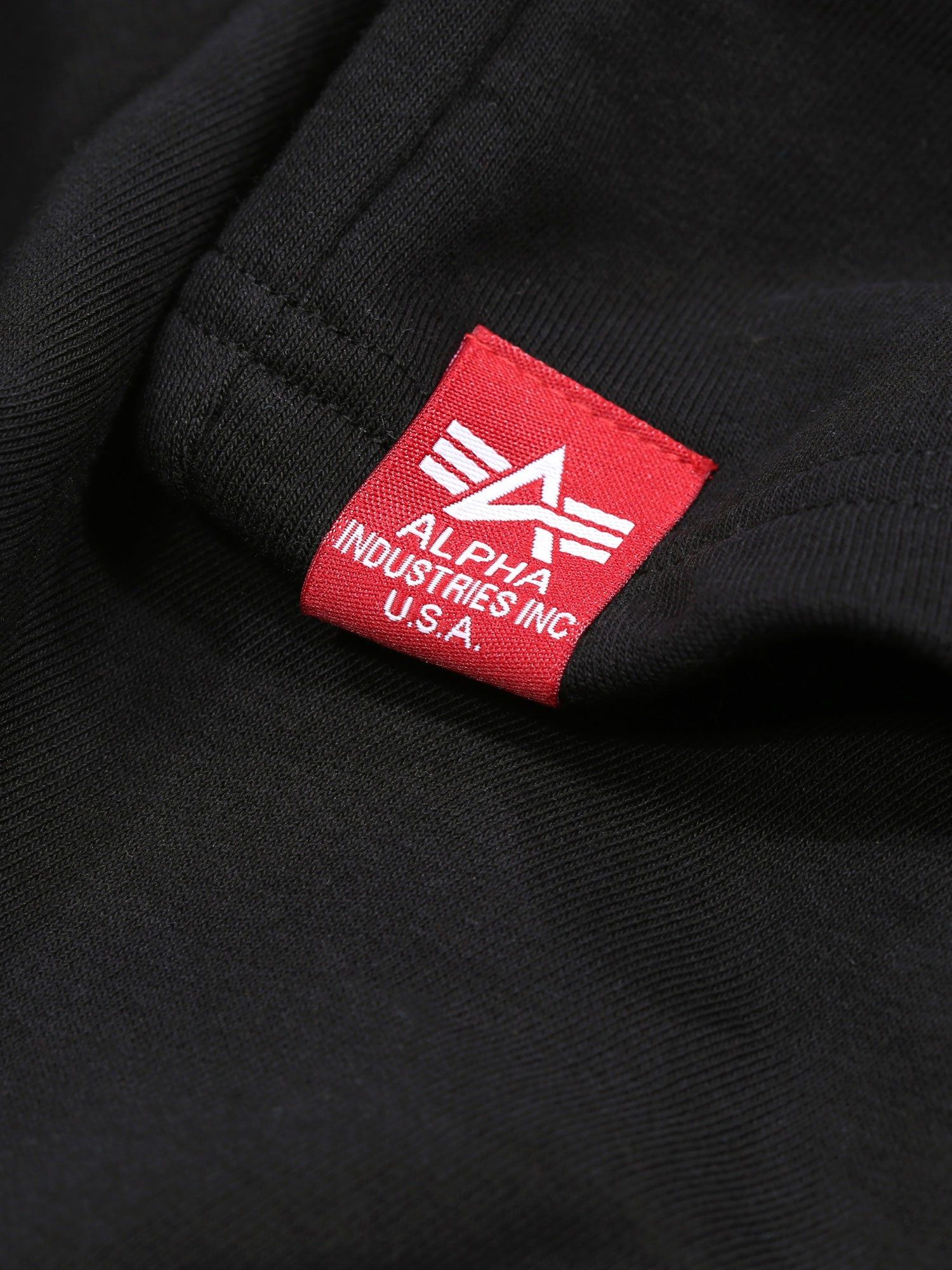 Alpha Industries Basic Short AI sold by Luke 1977 product image thumbnail 12