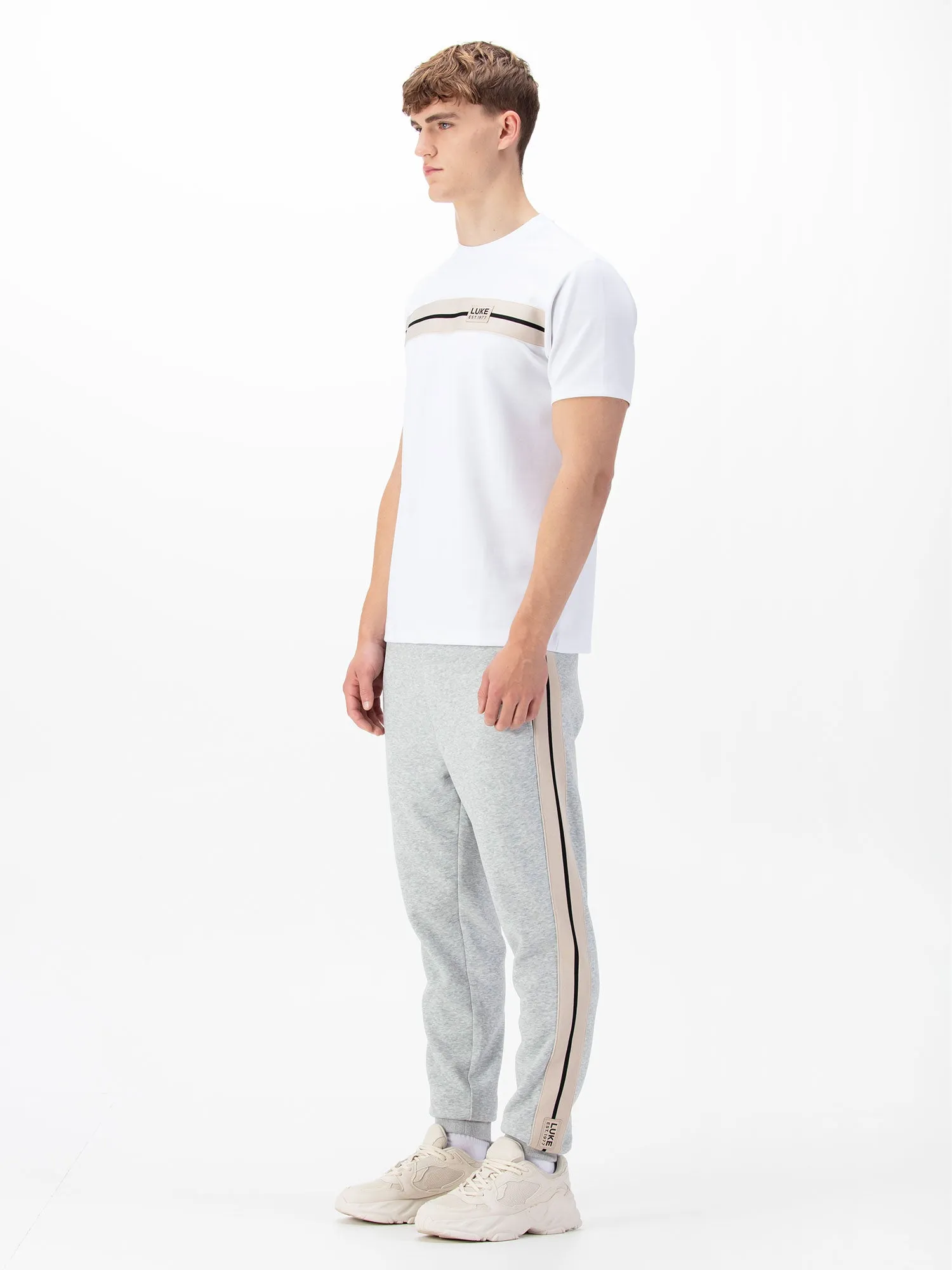 HOPKINS & CORNELL SET sold by Luke 1977