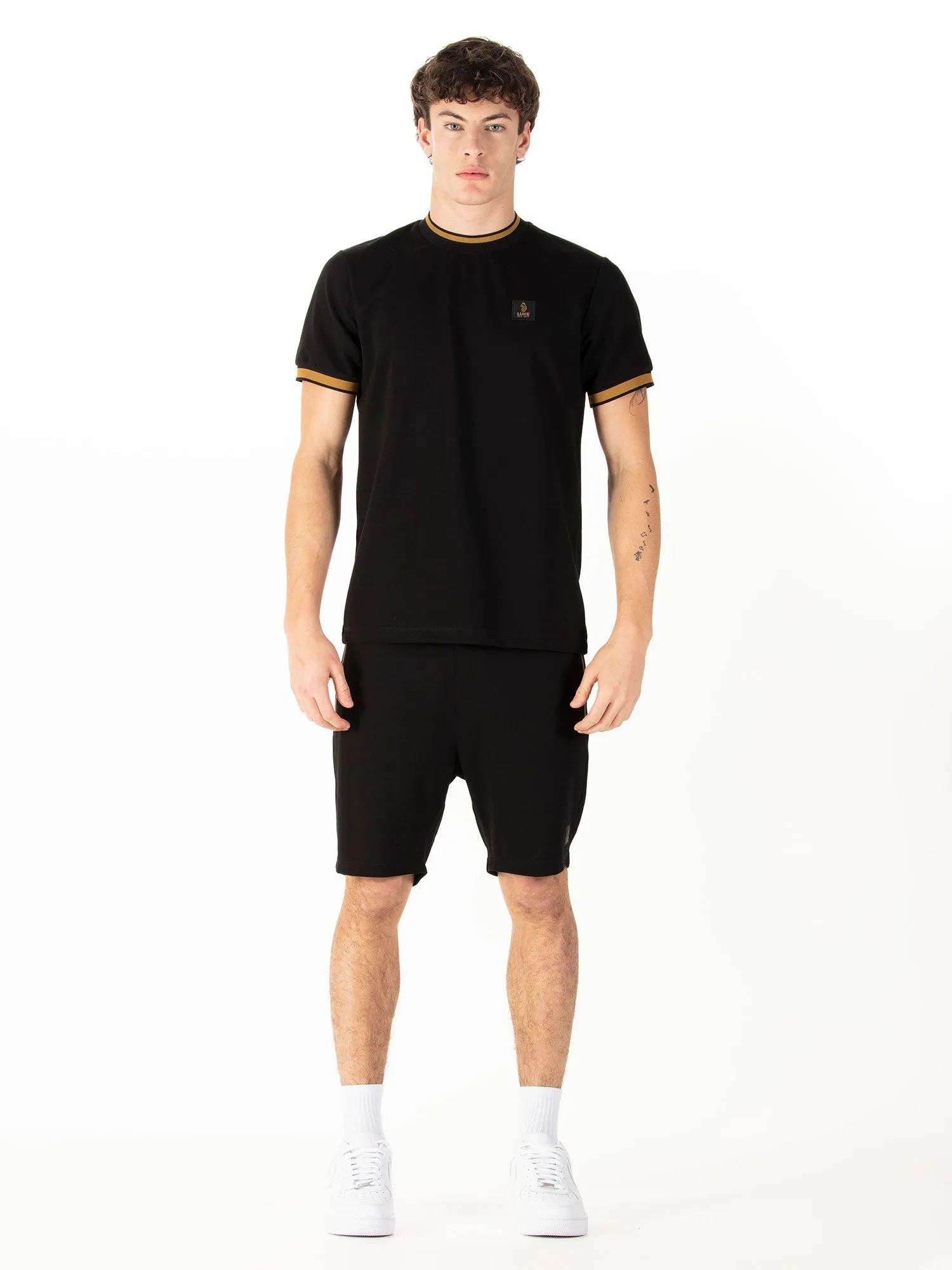 CORON SHORT SET sold by Luke 1977