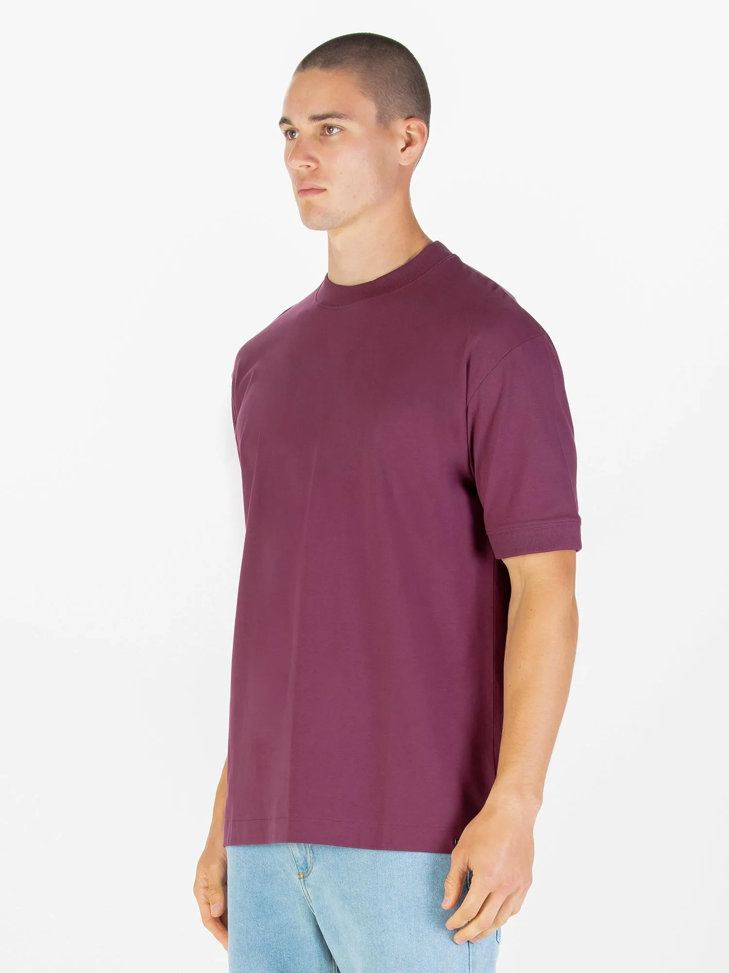 WHO WEARS THE RELAXED FIT T-SHIRT sold by Luke 1977 product image thumbnail 3
