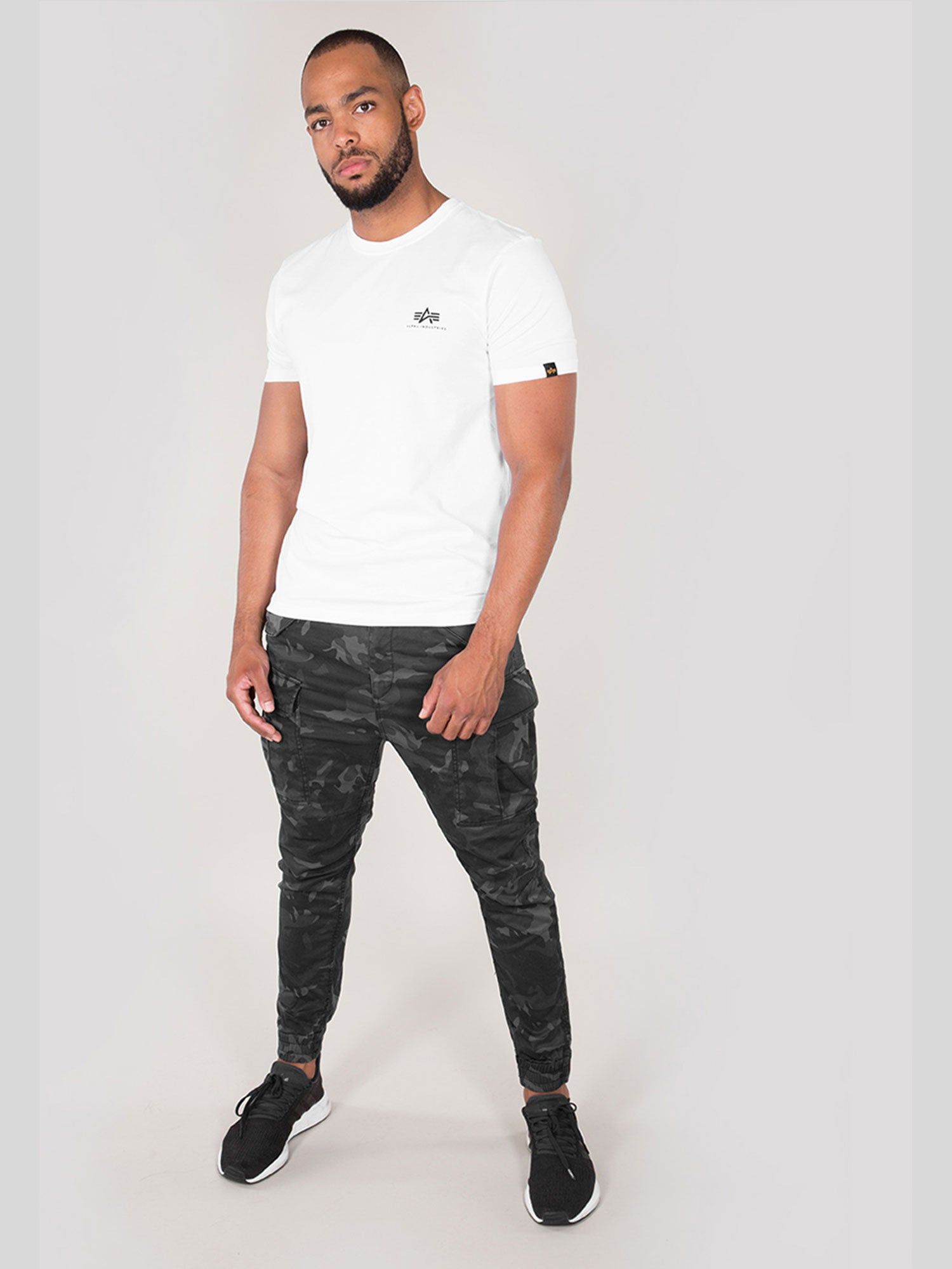 Alpha Industries Basic T Small Logo T-Shirt sold by Luke 1977 product image thumbnail 16