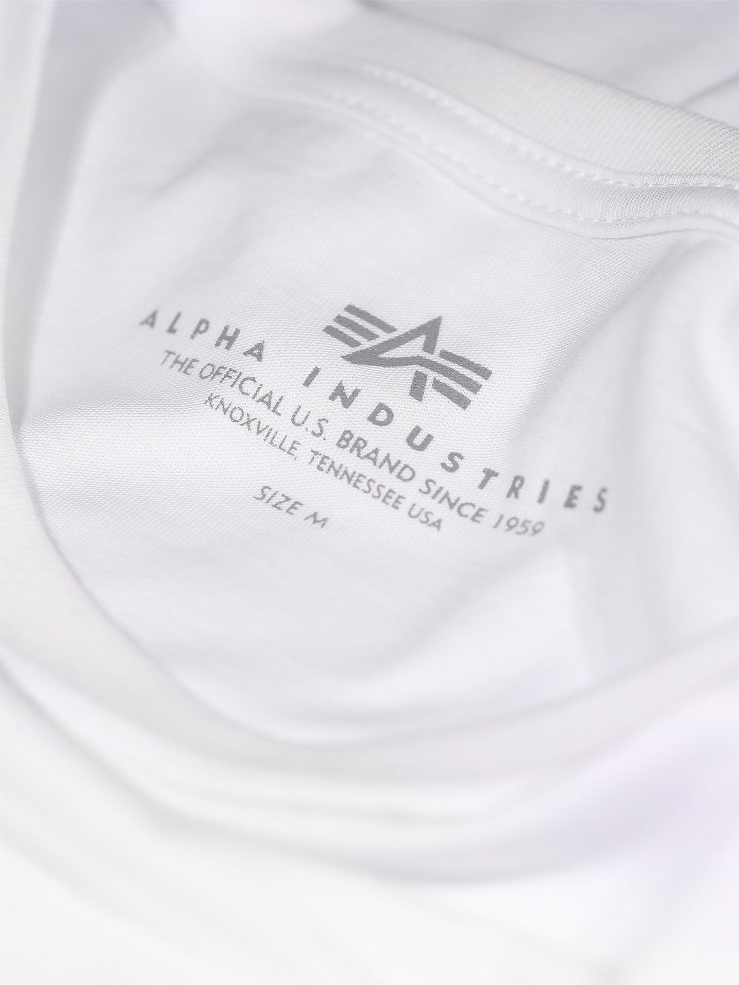 Alpha Industries Basic T Small Logo T-Shirt sold by Luke 1977 product image thumbnail 19